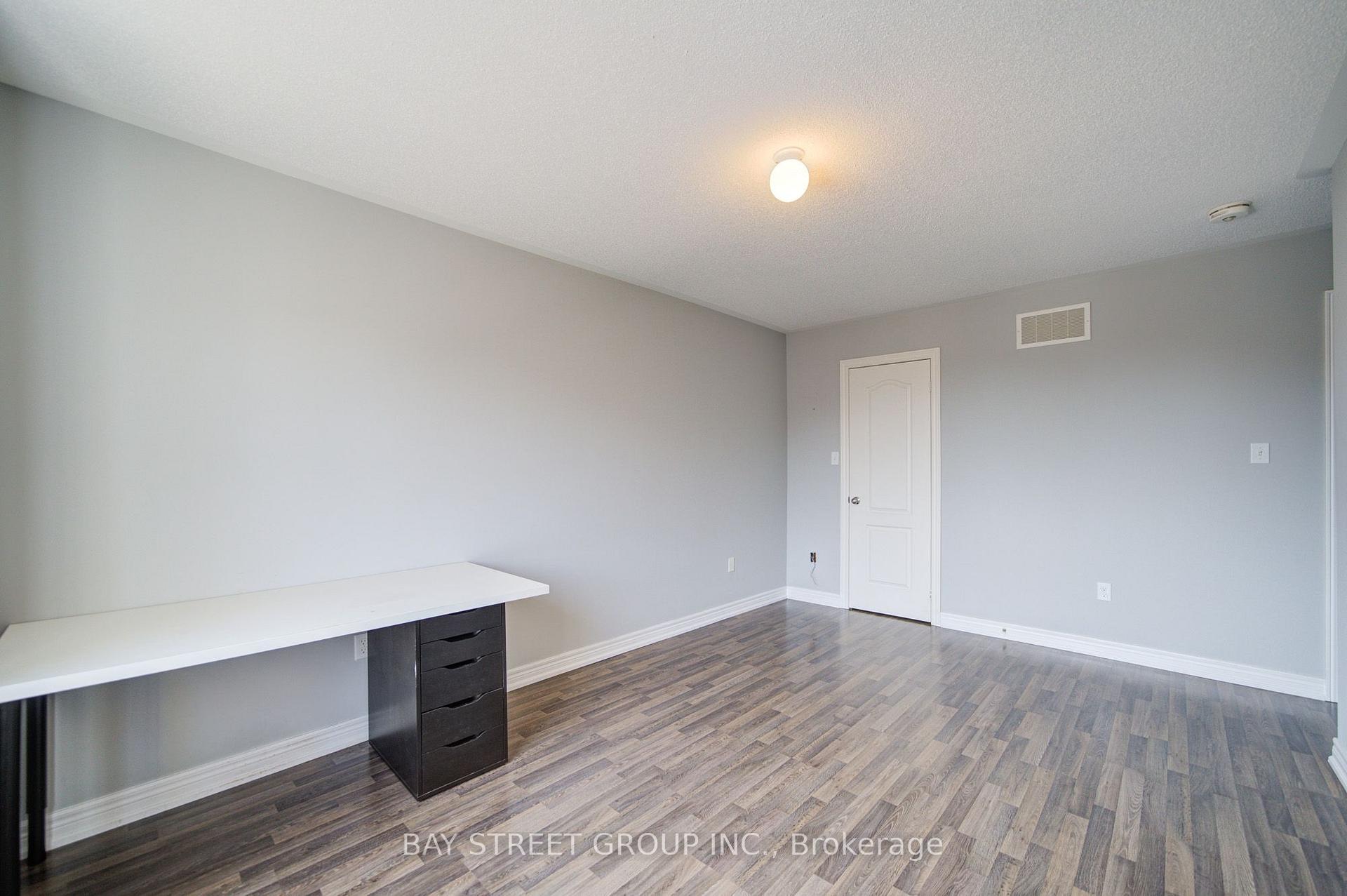 Photo 16 of 48 Roy Grove Way, Markham, Greensborough — HOMEH