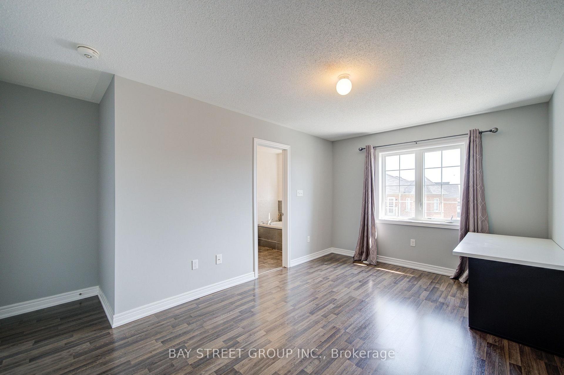 Photo 17 of 48 Roy Grove Way, Markham, Greensborough — HOMEH