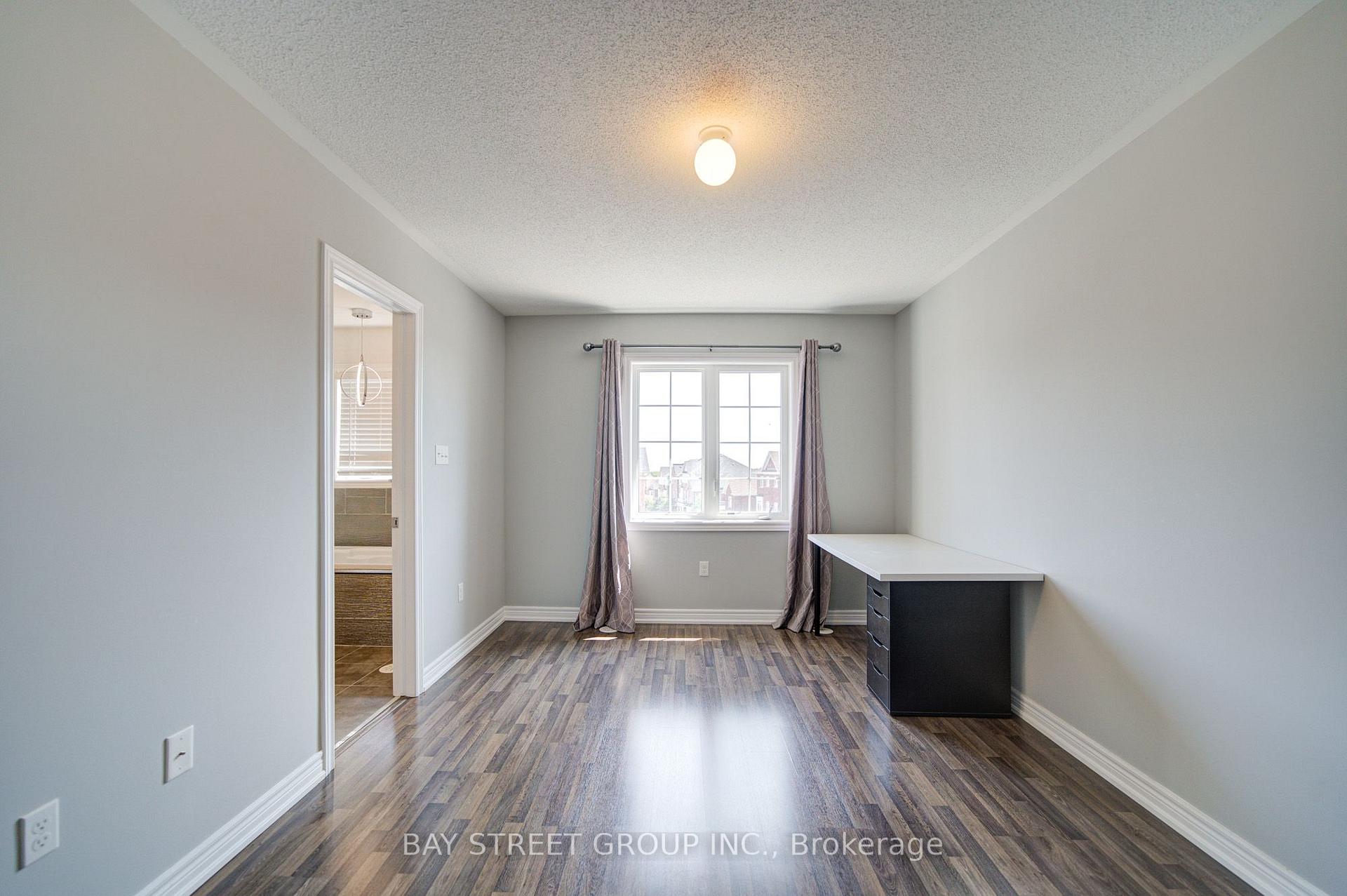 Photo 18 of 48 Roy Grove Way, Markham, Greensborough — HOMEH