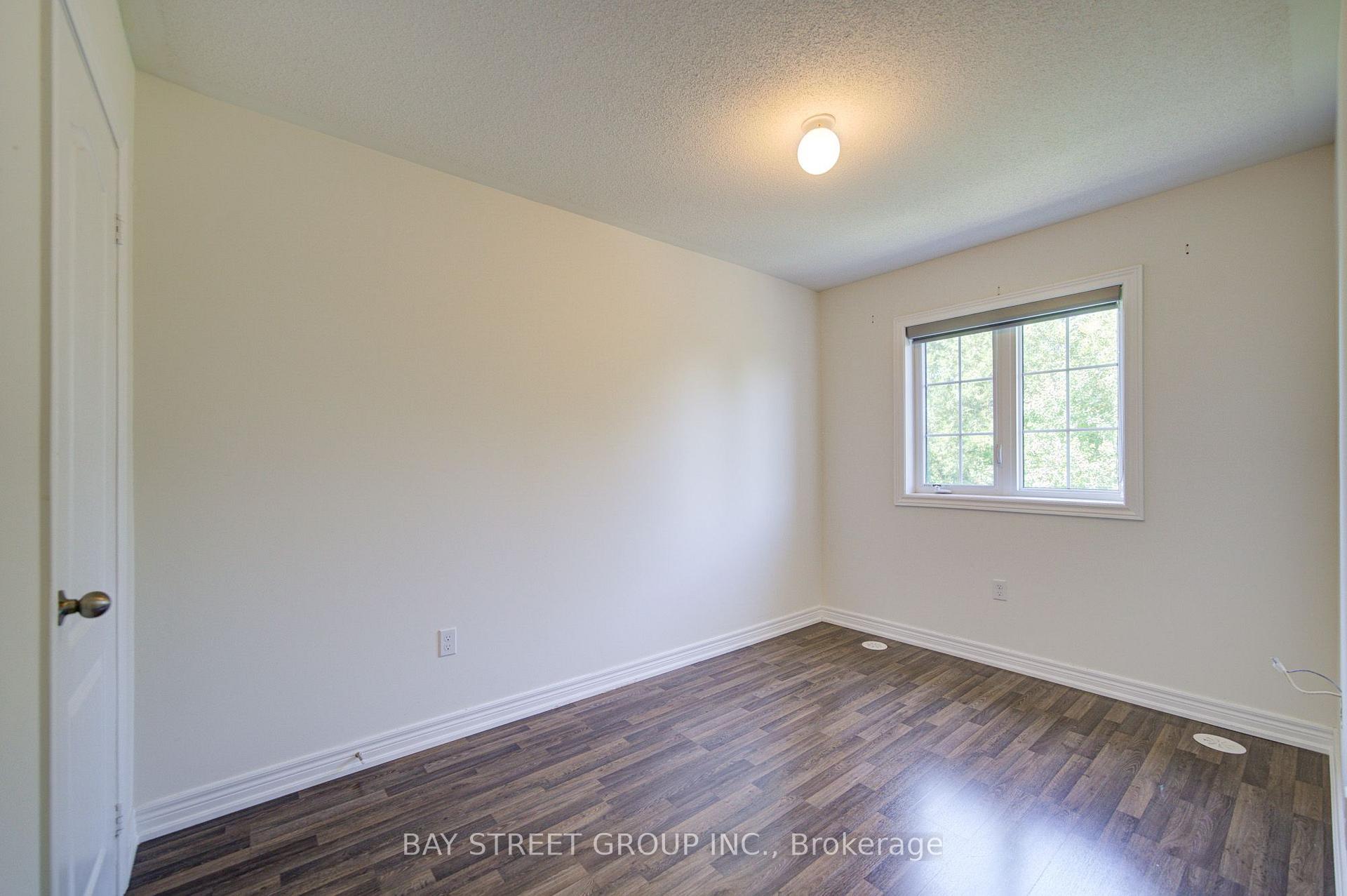 Photo 23 of 48 Roy Grove Way, Markham, Greensborough — HOMEH