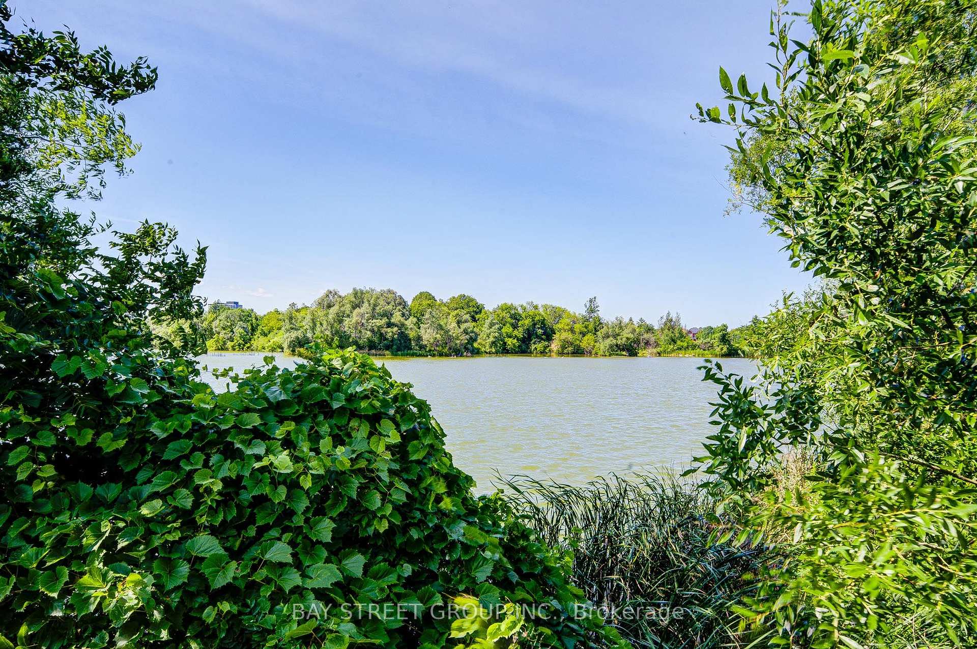 Photo 37 of 48 Roy Grove Way, Markham, Greensborough — HOMEH