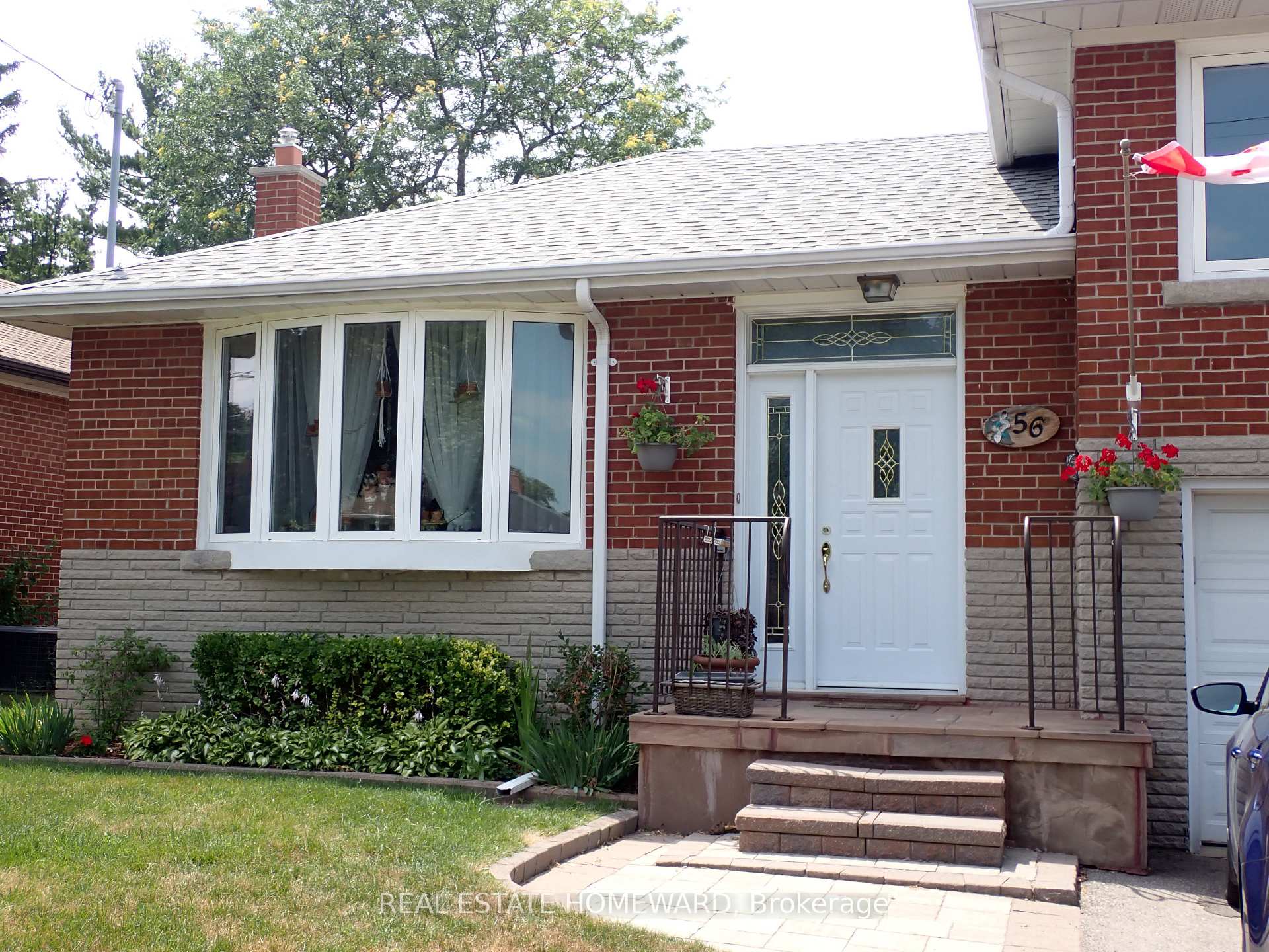 Photo 2 of Unit Front, 56 Perivale Crescent, Scarborough, Bendale — HOMEH