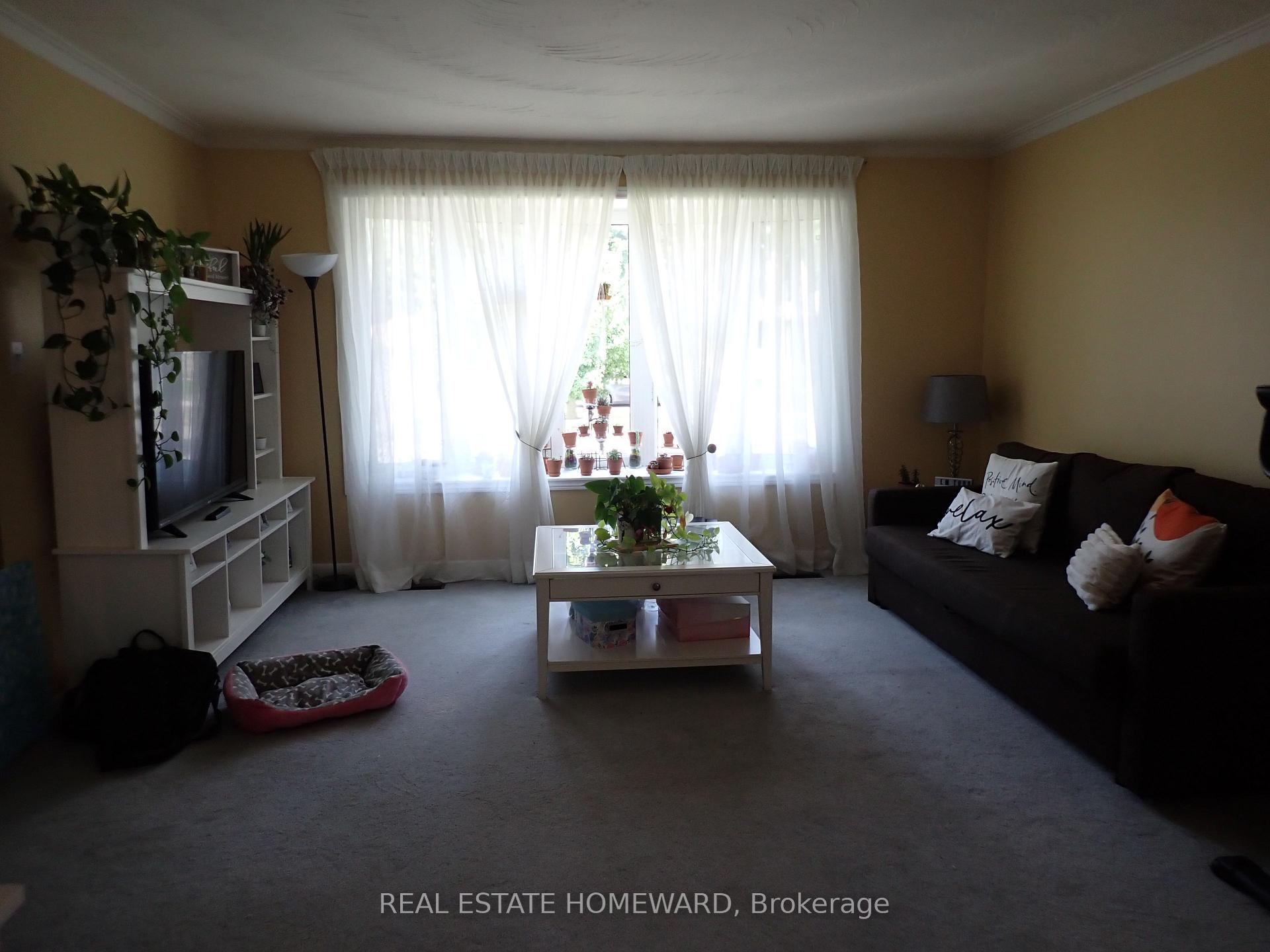 Photo 36 of Unit Front, 56 Perivale Crescent, Scarborough, Bendale — HOMEH