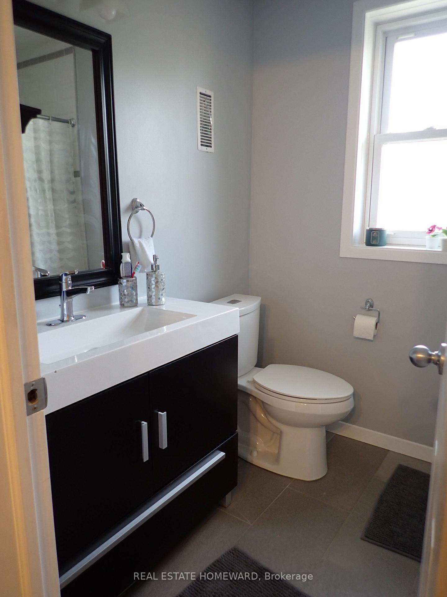 Photo 53 of Unit Front, 56 Perivale Crescent, Scarborough, Bendale — HOMEH