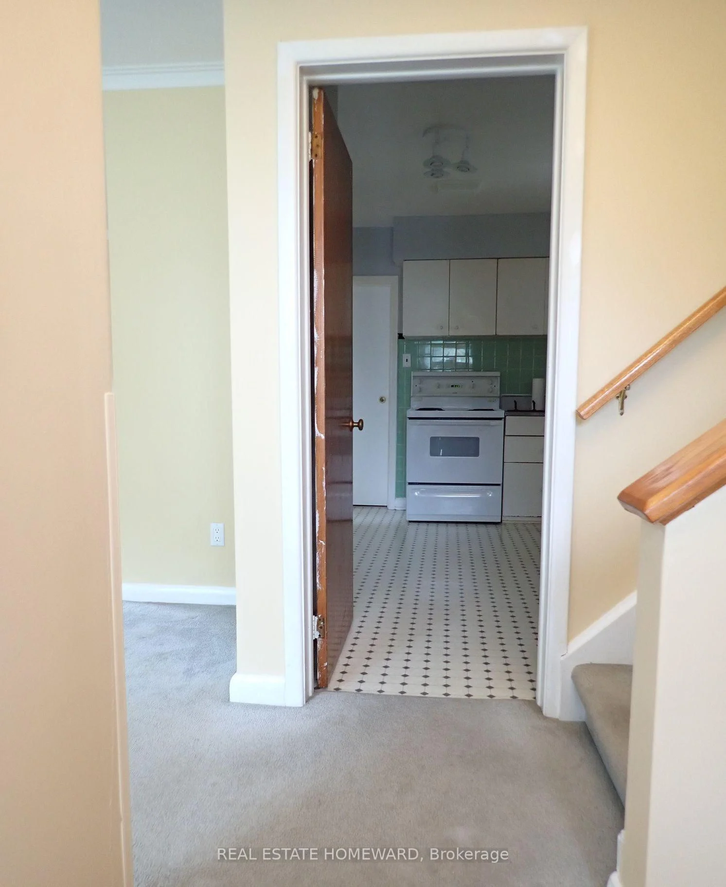 Photo 12 of Unit Front, 56 Perivale Crescent, Scarborough, Bendale — HOMEH
