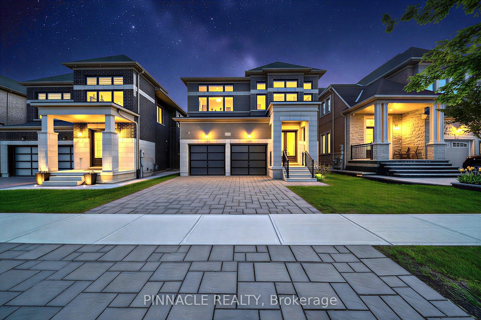 Photo 2 of 52 Chandos Gate, Vaughan, Kleinburg — HOMEH