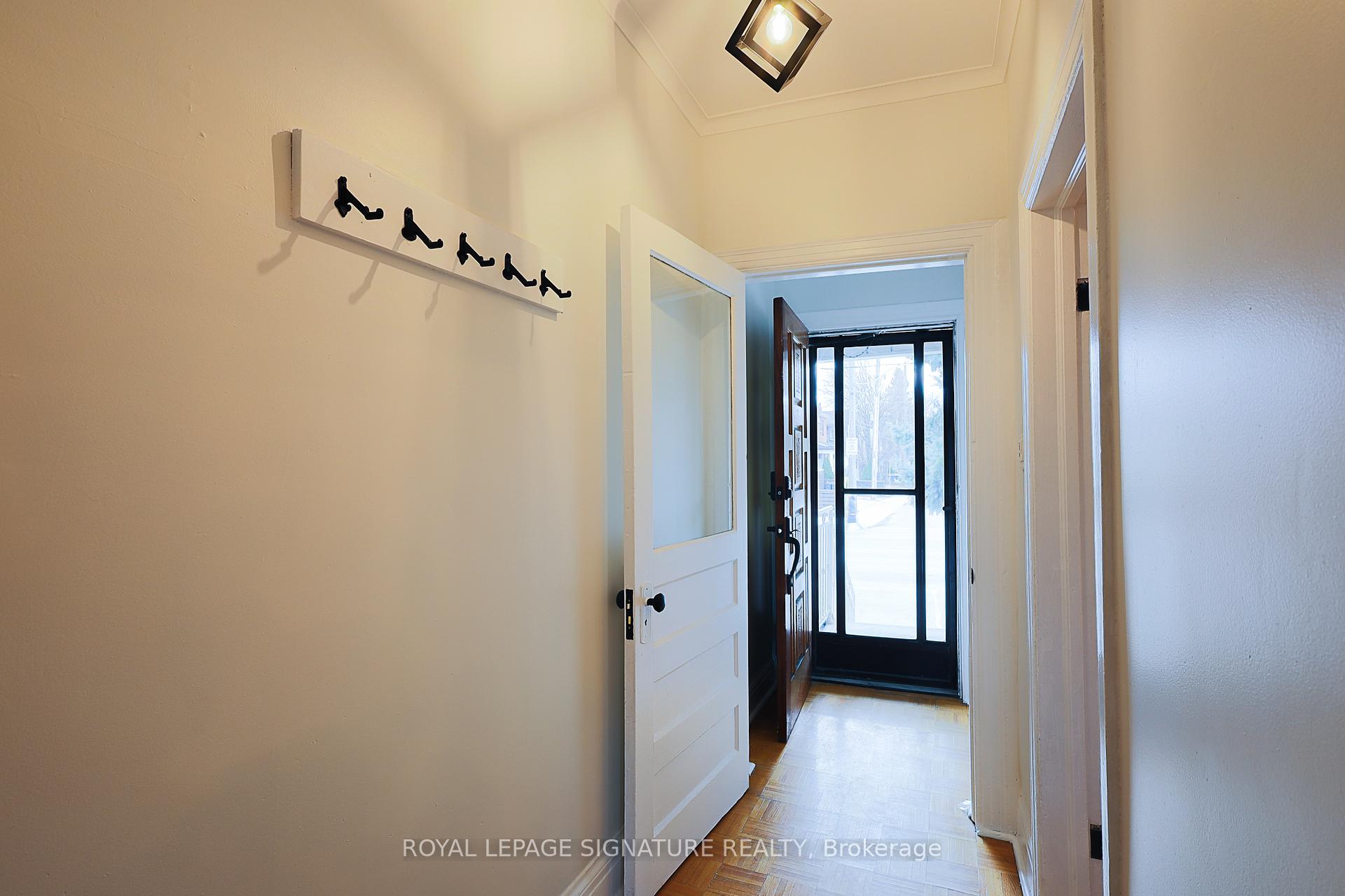 Photo 9 of Unit Upper, 1149 Dufferin Street, Toronto, Dovercourt-Wallace Emerson-Junction — HOMEH