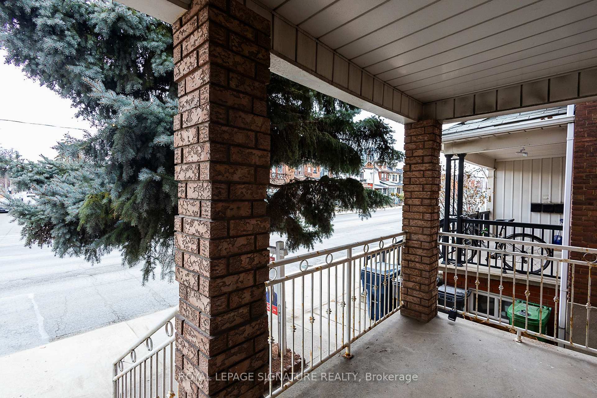 Photo 12 of Unit Upper, 1149 Dufferin Street, Toronto, Dovercourt-Wallace Emerson-Junction — HOMEH