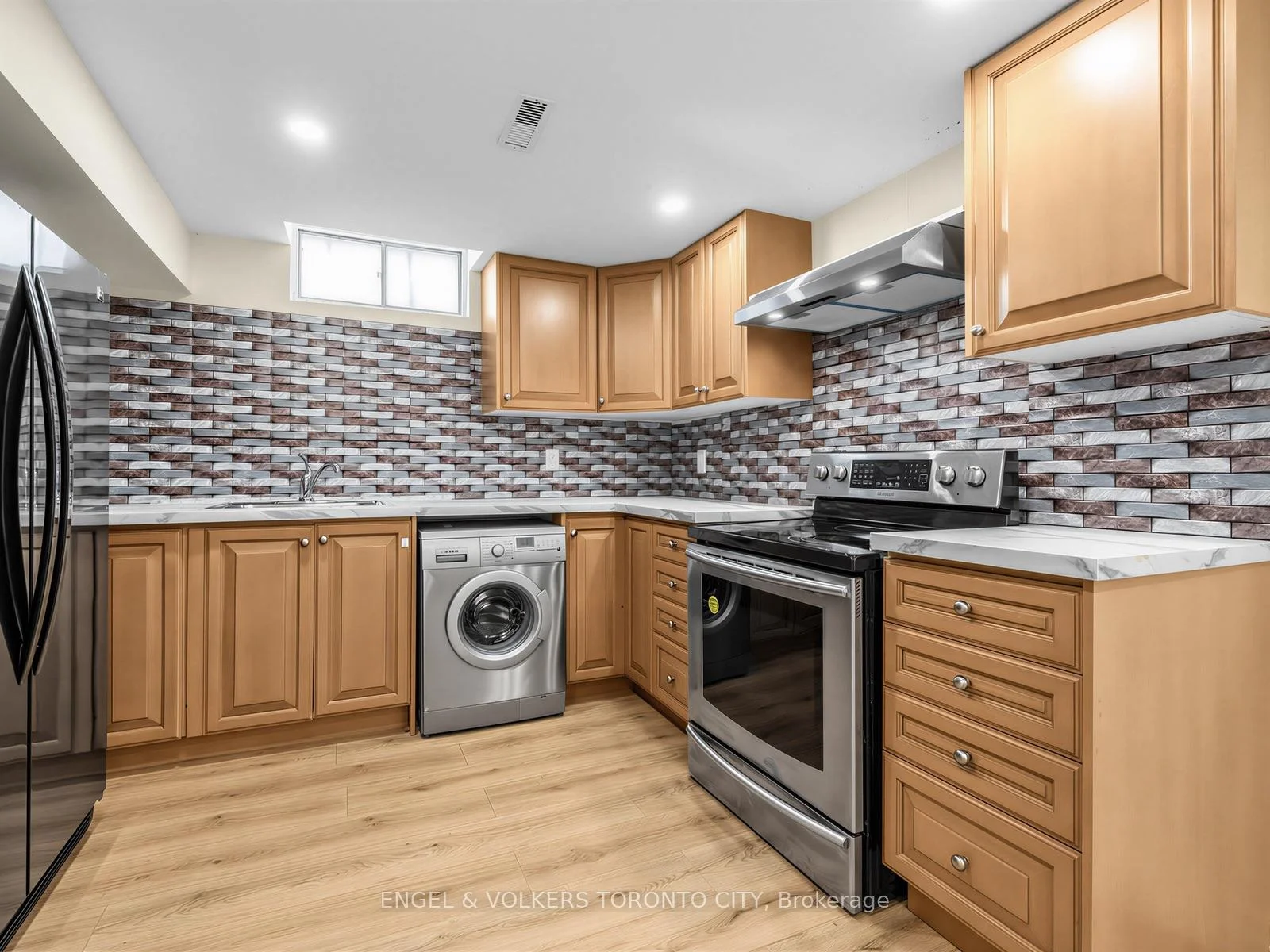 Photo 44 of 98 Golf Links Drive, Aurora, Aurora Highlands — HOMEH