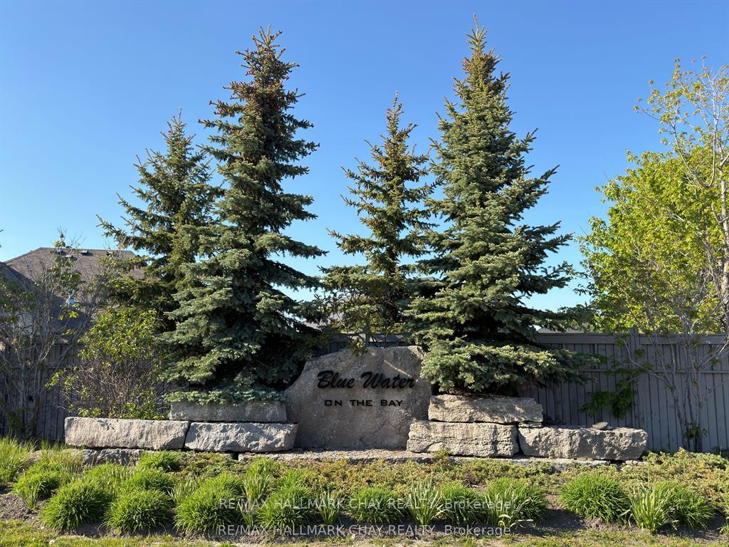 Photo 2 of 36 Starboard Circle, Wasaga Beach — HOMEH