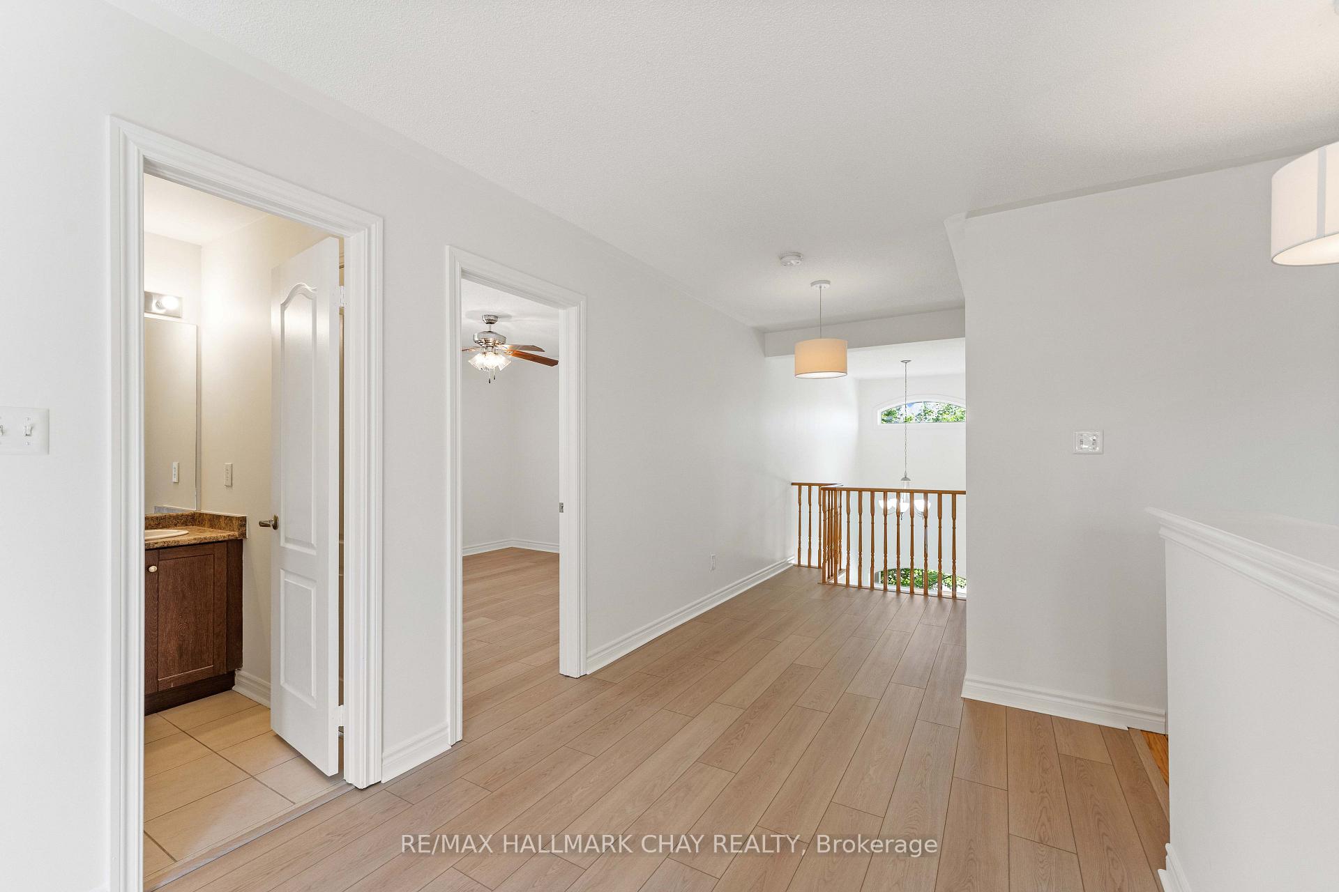 Photo 28 of 36 Starboard Circle, Wasaga Beach — HOMEH