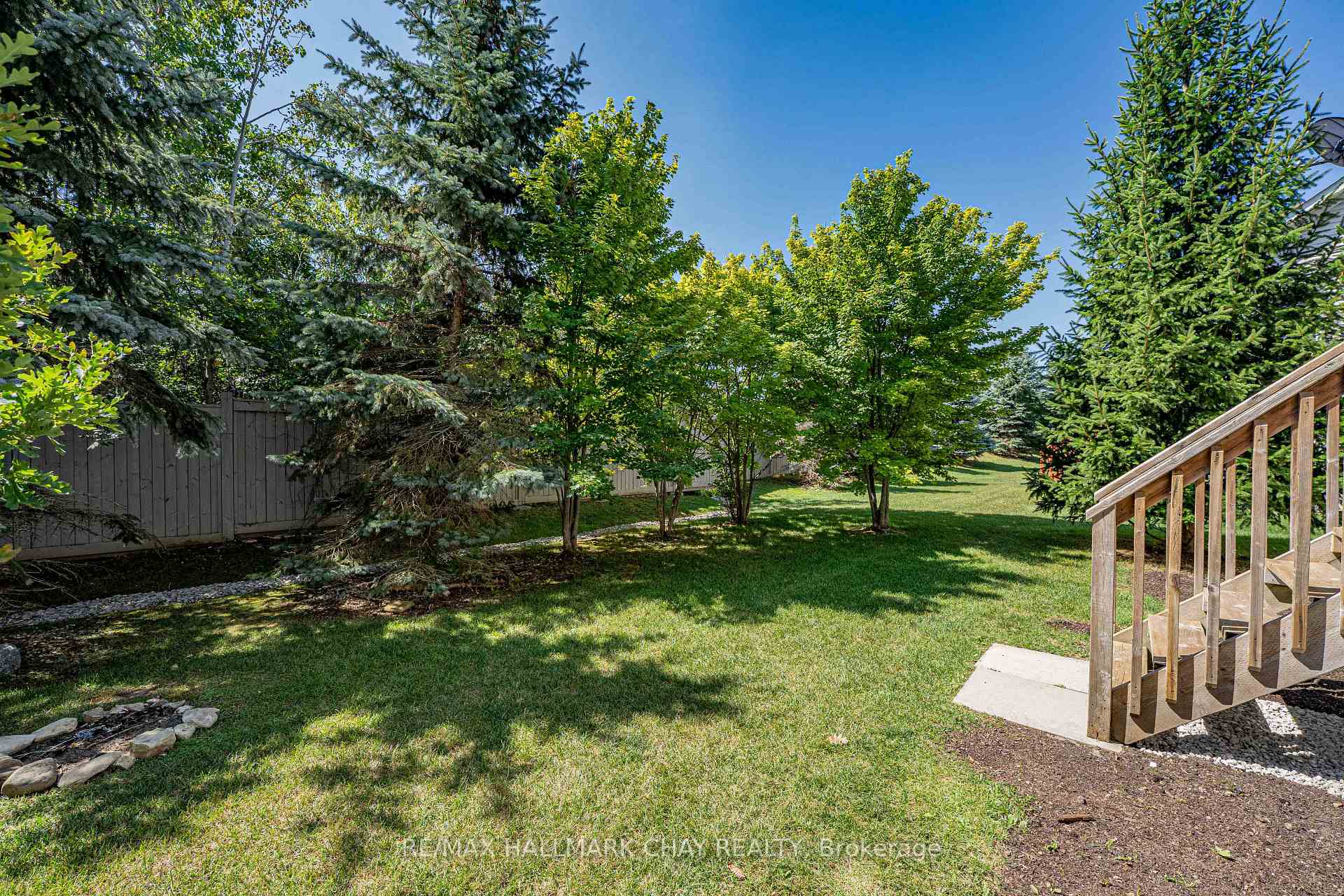 Photo 39 of 36 Starboard Circle, Wasaga Beach — HOMEH