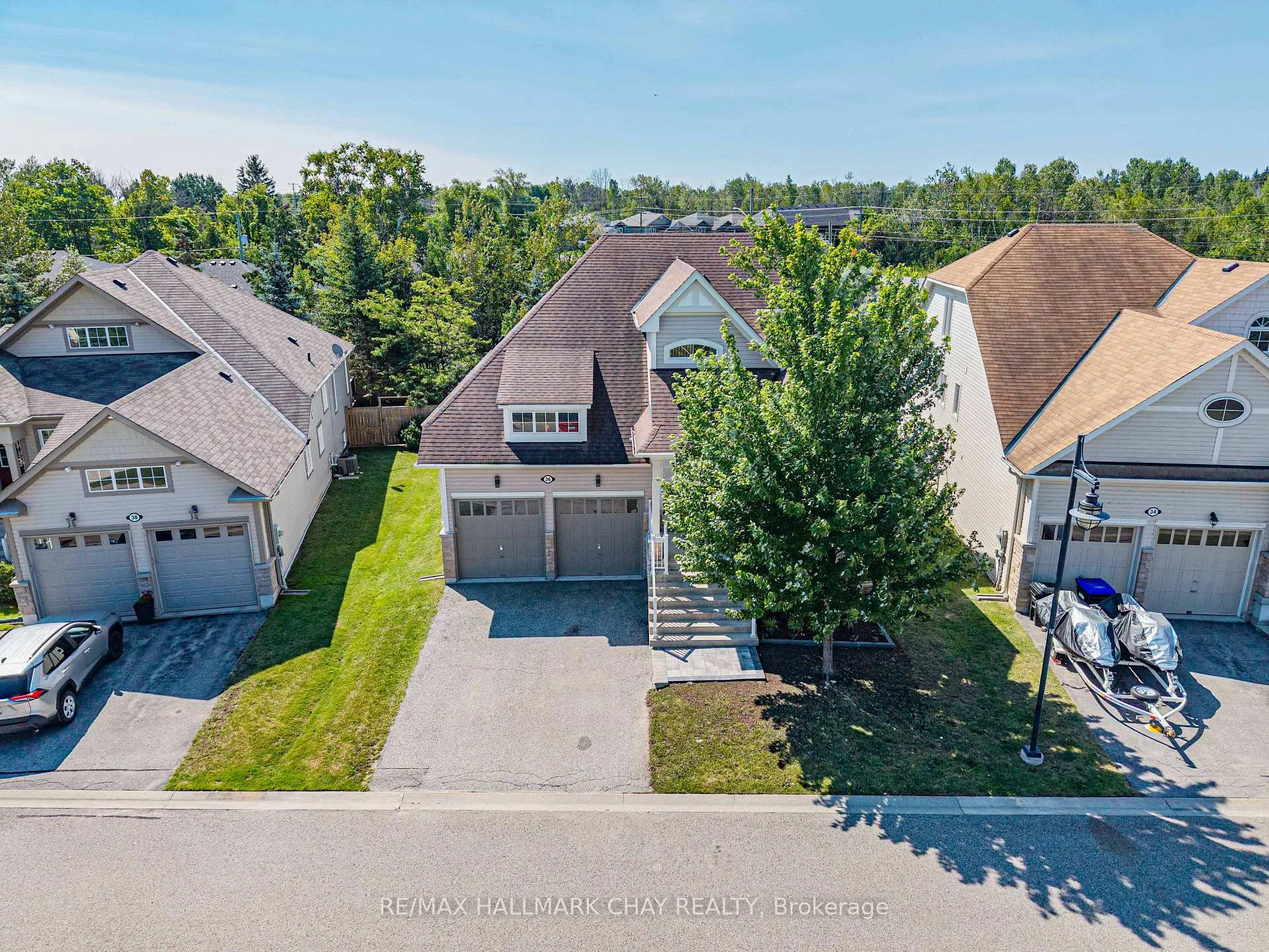 Photo 9 of 36 Starboard Circle, Wasaga Beach — HOMEH