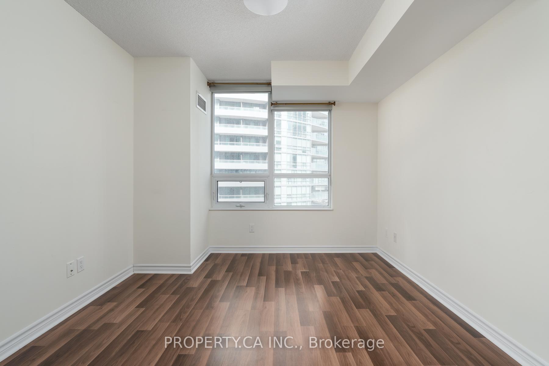 Photo 23 of Unit 803, 25 Lower Simcoe Street, Toronto, Waterfront Communities — HOMEH