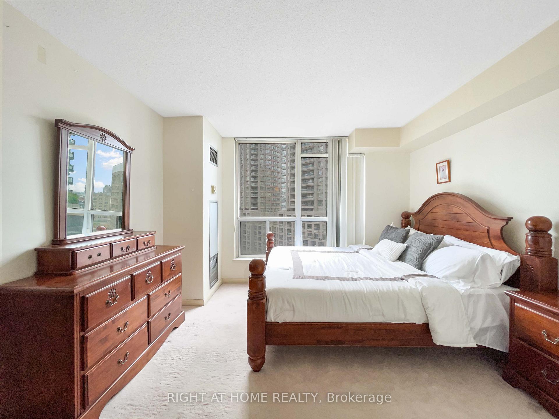 Photo 5 of Unit 1113, 24 Wellesley Street W, Toronto, Bay Street Corridor — HOMEH