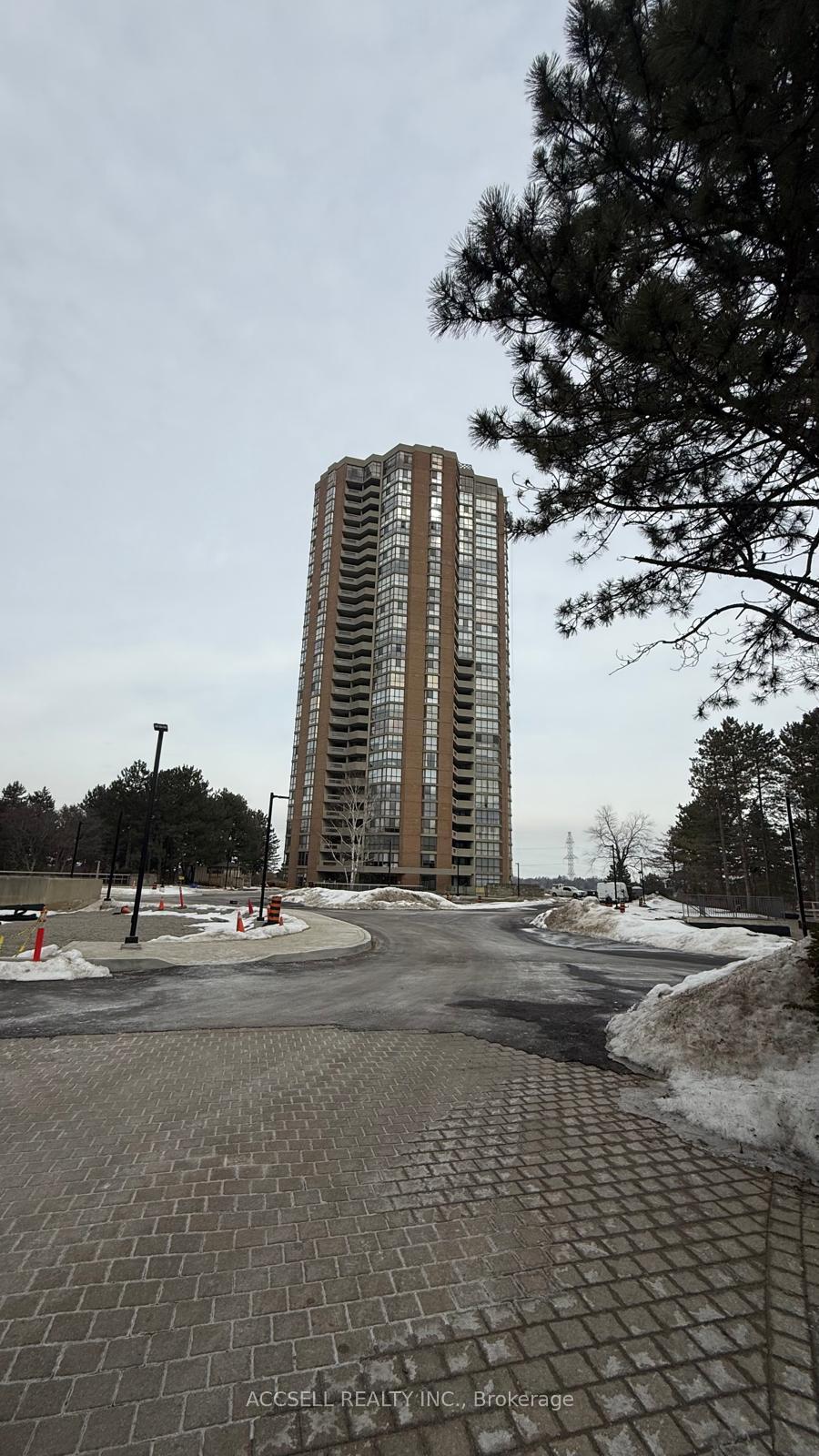 Photo 1 of Unit 305, 85 Skymark Drive, North York, Hillcrest Village — HOMEH