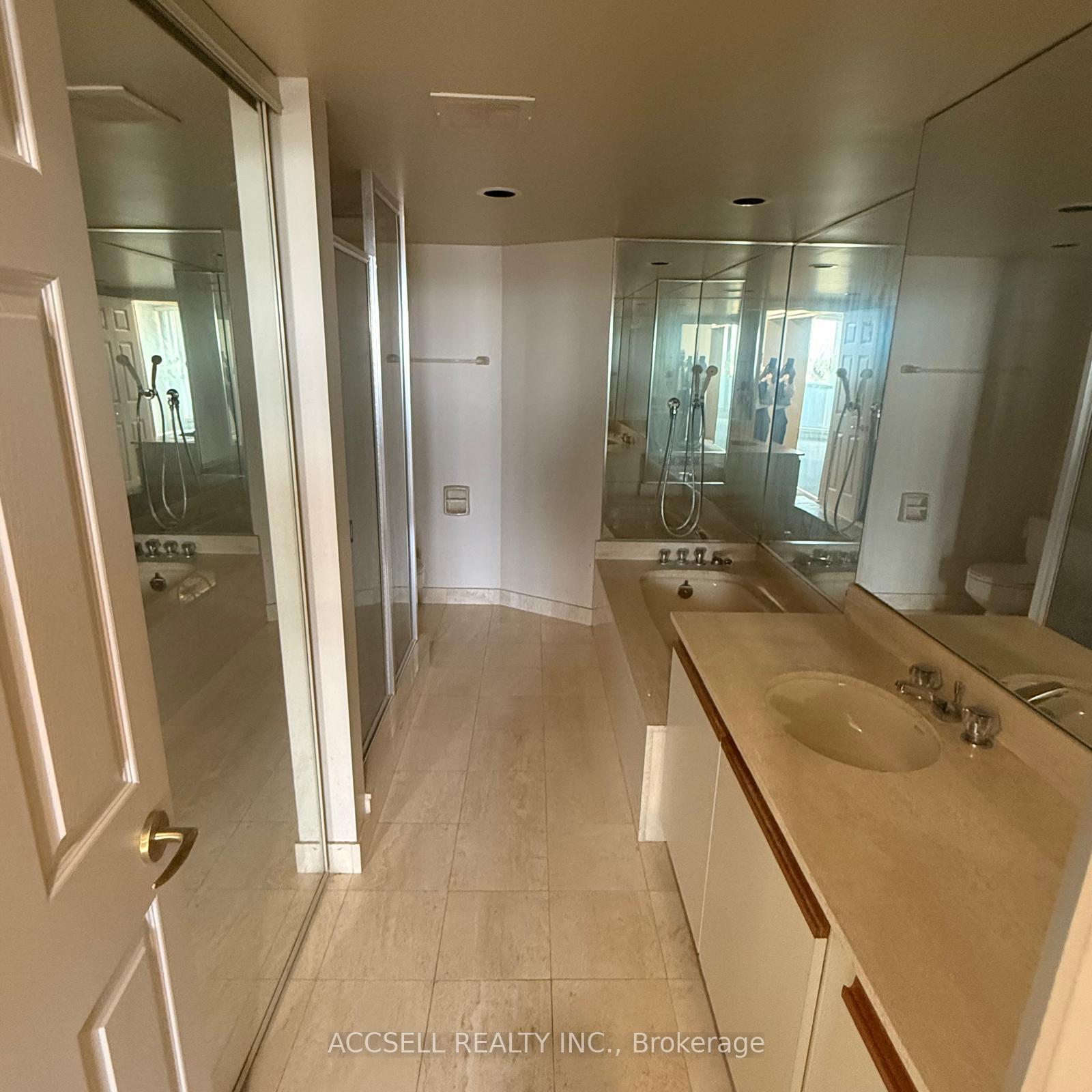 Photo 7 of Unit 305, 85 Skymark Drive, North York, Hillcrest Village — HOMEH
