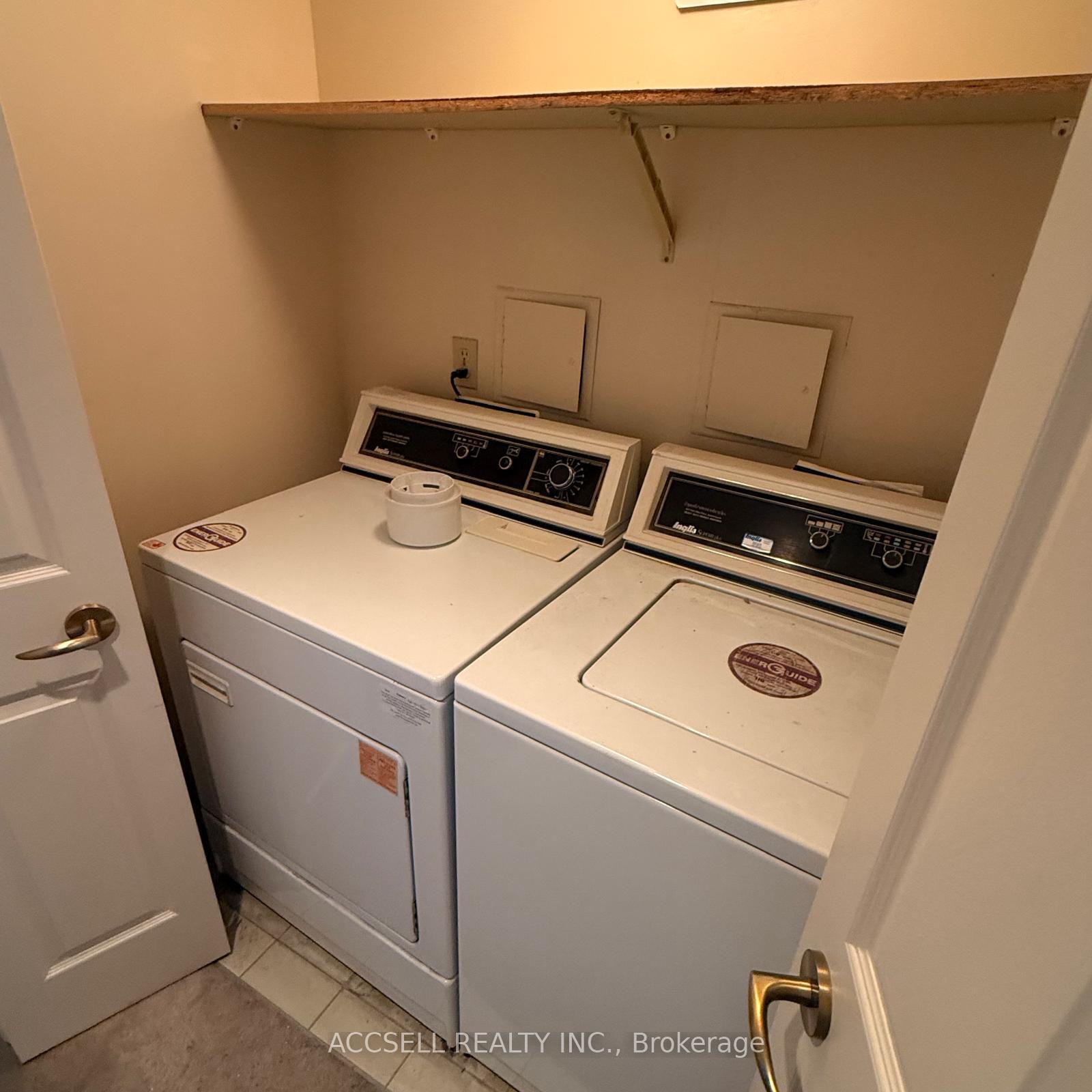 Photo 17 of Unit 305, 85 Skymark Drive, North York, Hillcrest Village — HOMEH