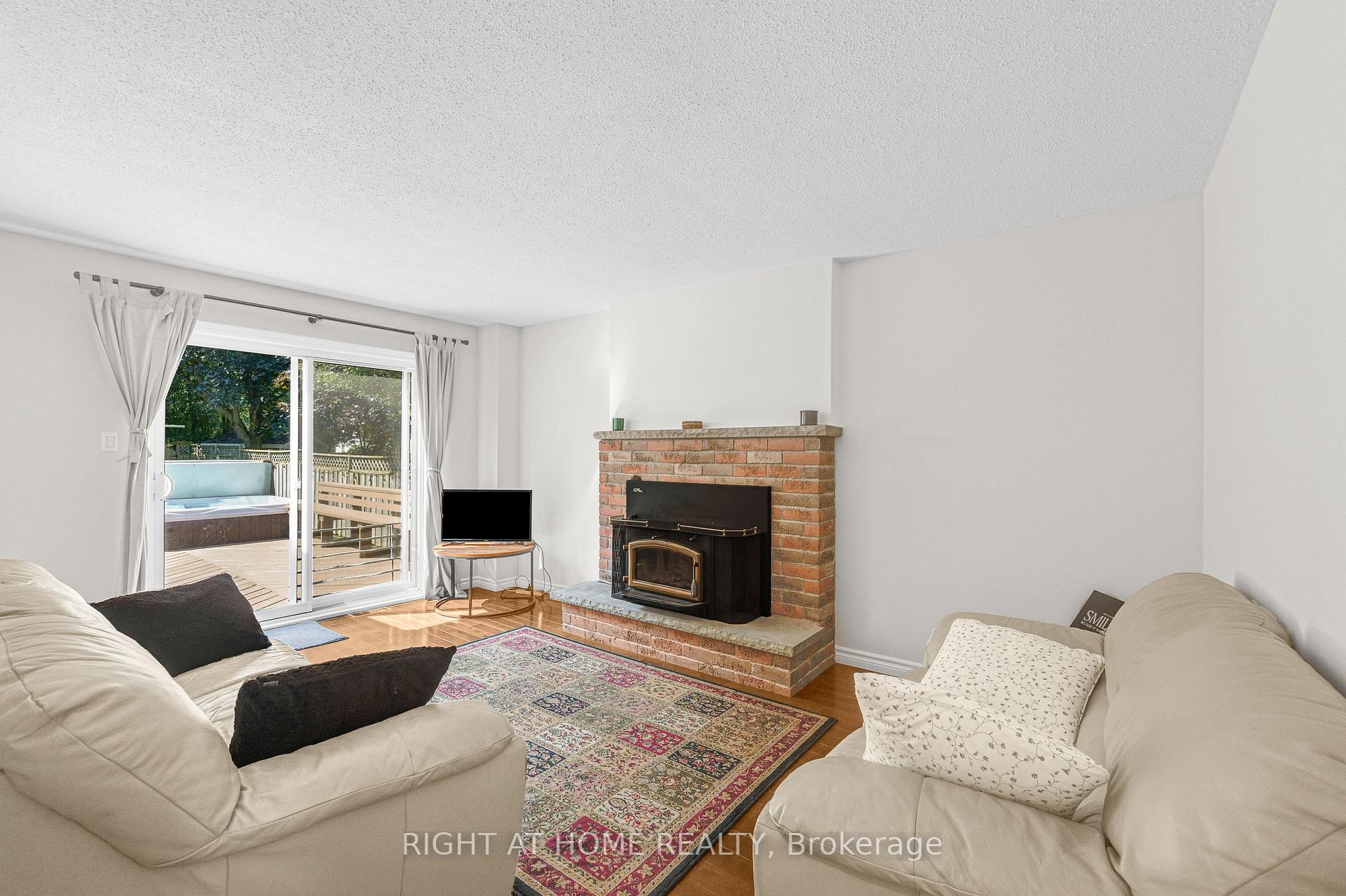 Photo 6 of 123 Benn Drive, Cambridge, Sheldon-Conestoga — HOMEH