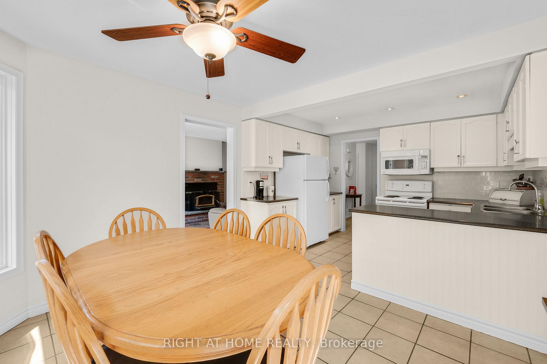 Photo 11 of 123 Benn Drive, Cambridge, Sheldon-Conestoga — HOMEH