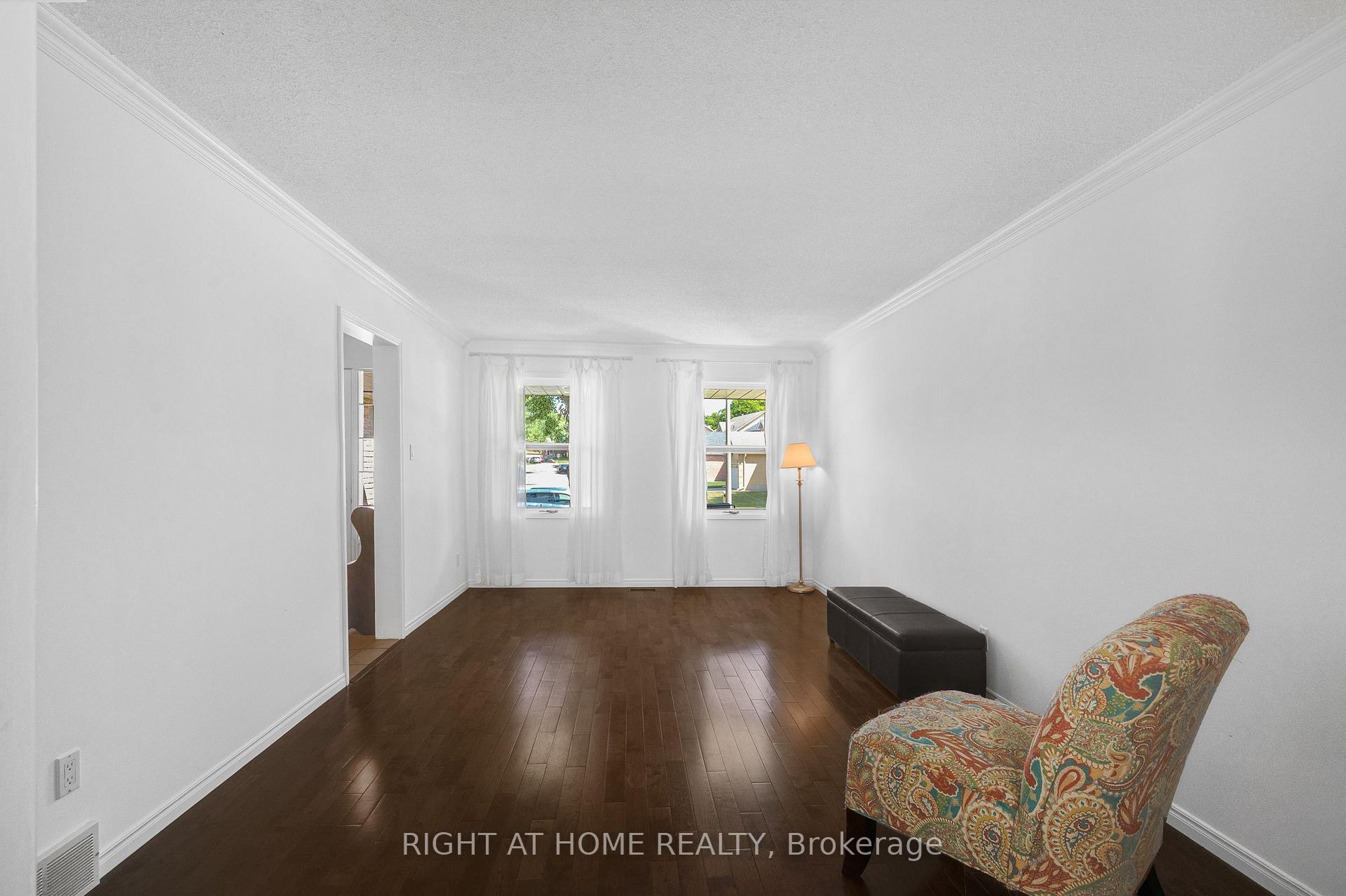 Photo 14 of 123 Benn Drive, Cambridge, Sheldon-Conestoga — HOMEH
