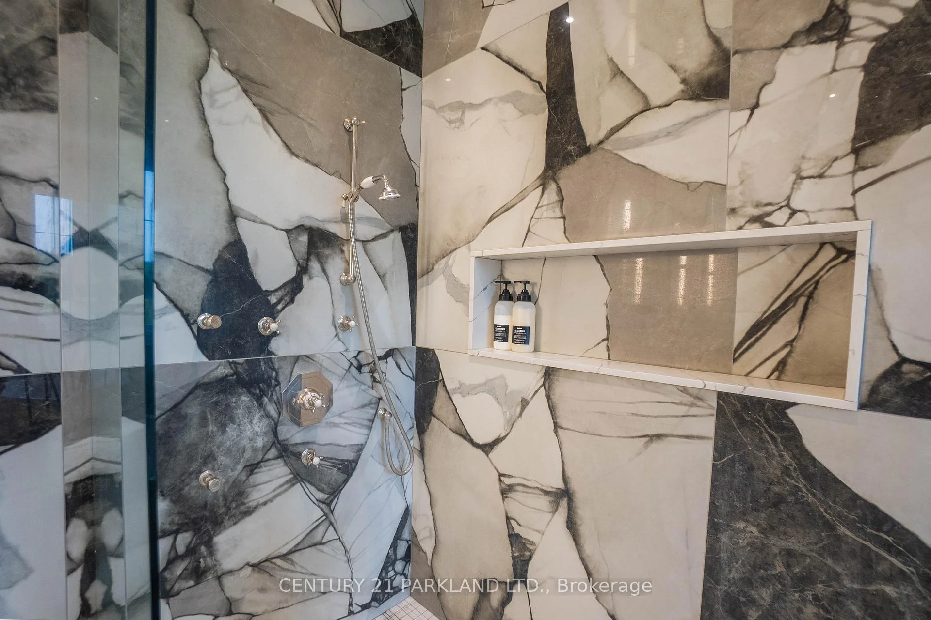 Photo 17 of 12 Hollywood Crescent, King, Nobleton — HOMEH