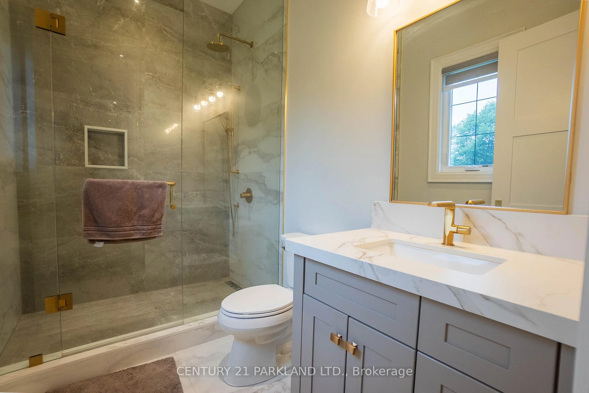 Photo 35 of 12 Hollywood Crescent, King, Nobleton — HOMEH