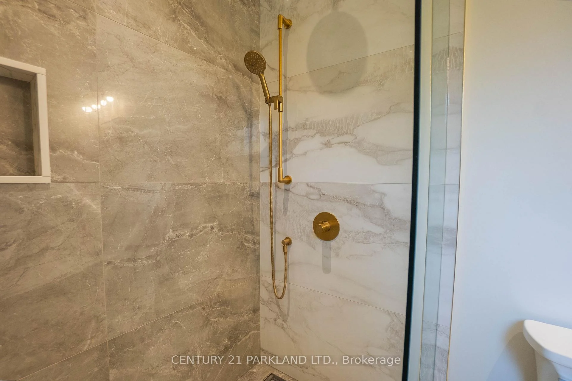 Photo 36 of 12 Hollywood Crescent, King, Nobleton — HOMEH