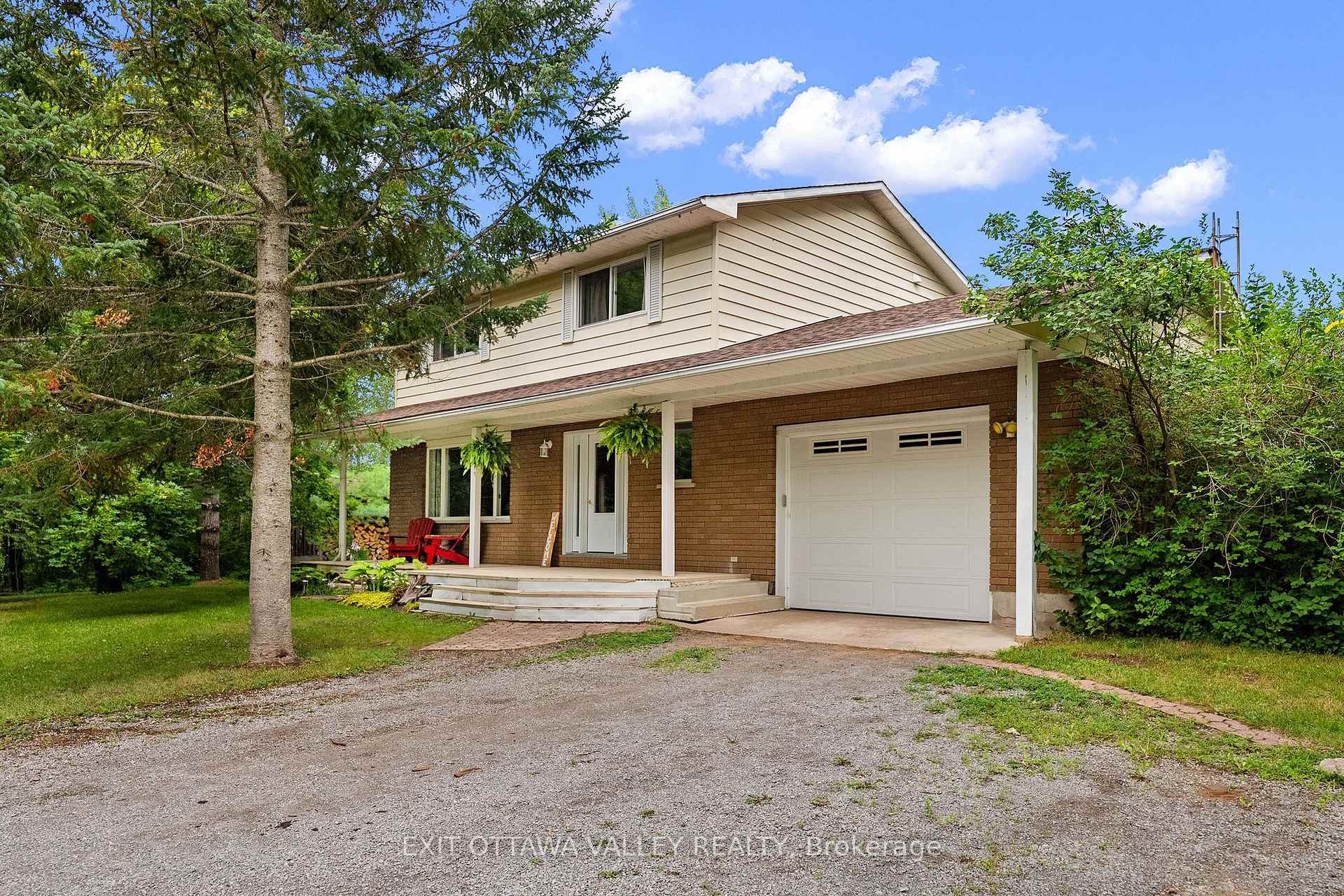 Front of 1292 Green Lake Road