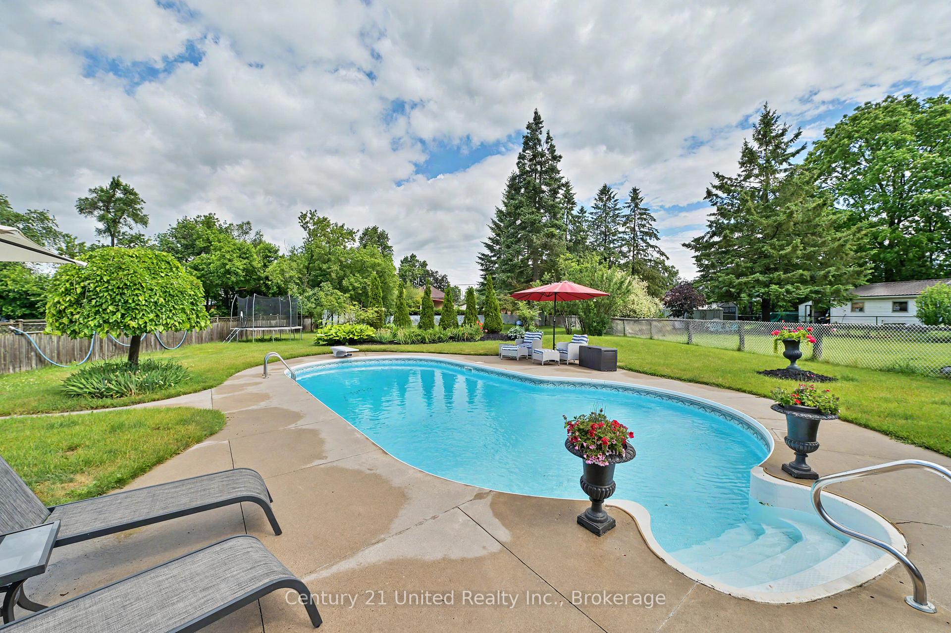 Photo 20 of 260 Mckellar Street, Peterborough, Otonabee Ward 1 — HOMEH
