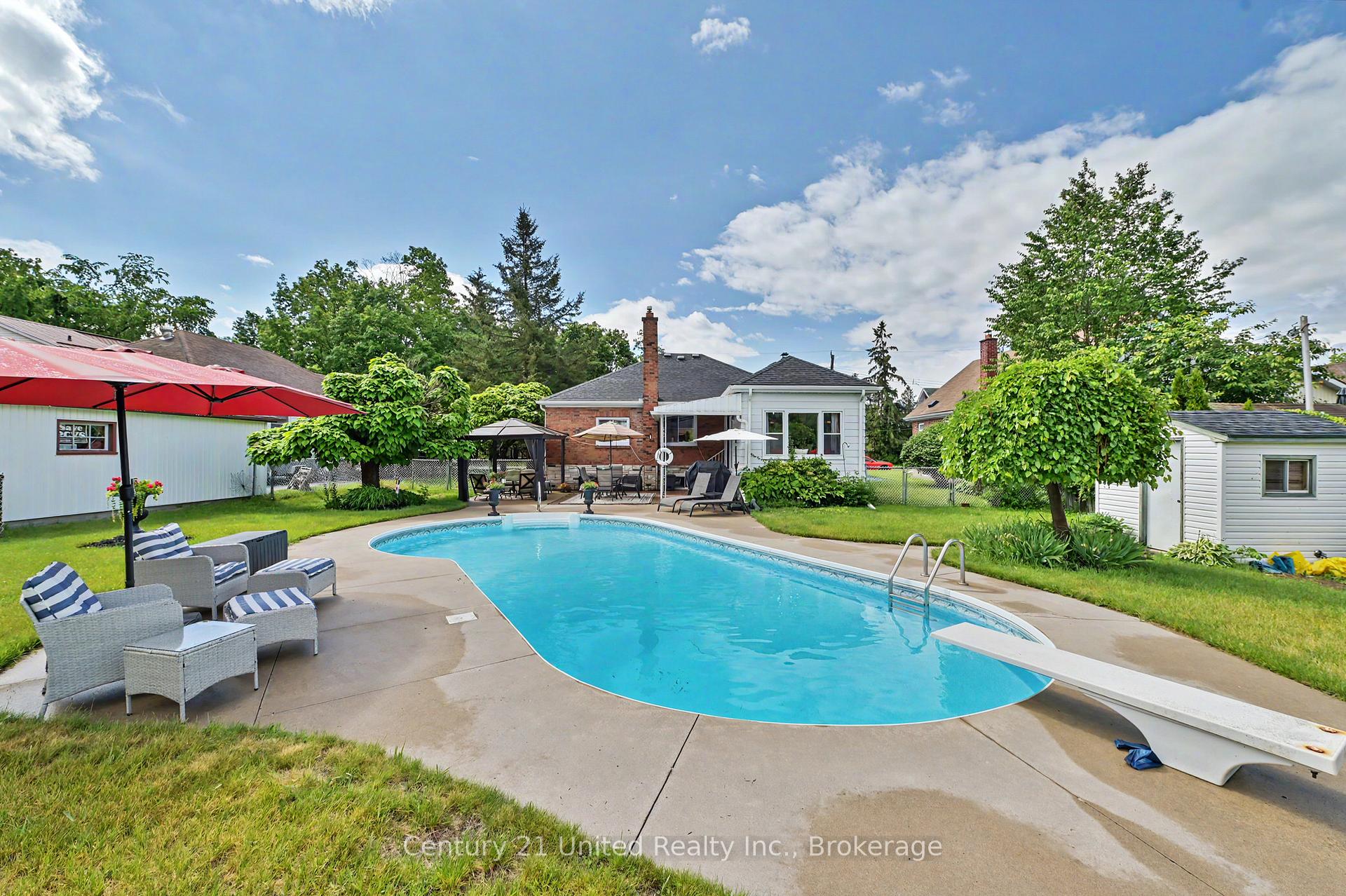 Photo 21 of 260 Mckellar Street, Peterborough, Otonabee Ward 1 — HOMEH