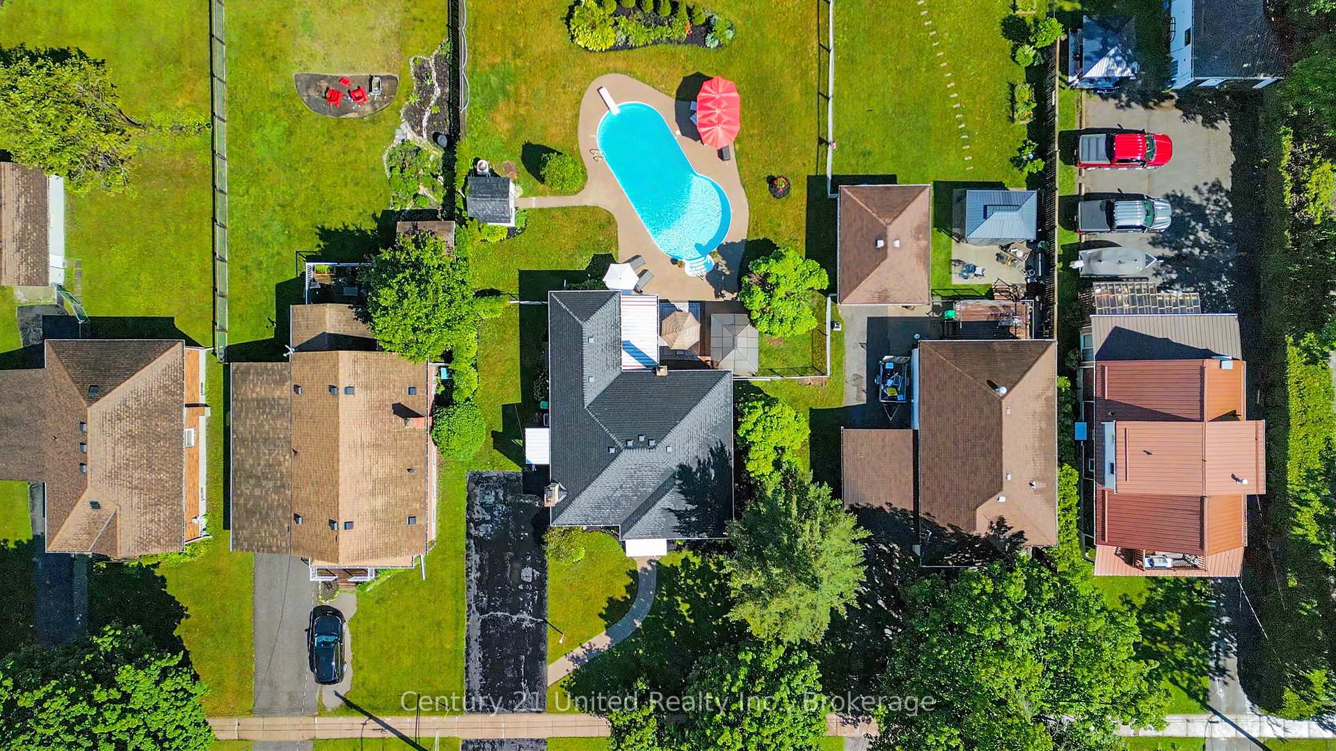 Photo 24 of 260 Mckellar Street, Peterborough, Otonabee Ward 1 — HOMEH