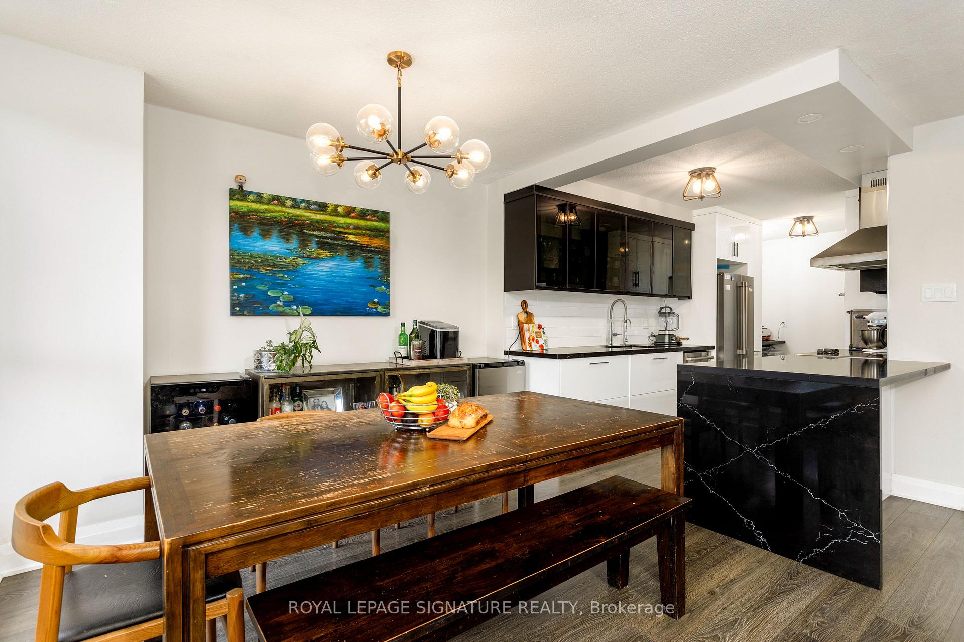 Photo 2 of Unit 302, 35 Ormskirk Avenue, Toronto, High Park-Swansea — HOMEH