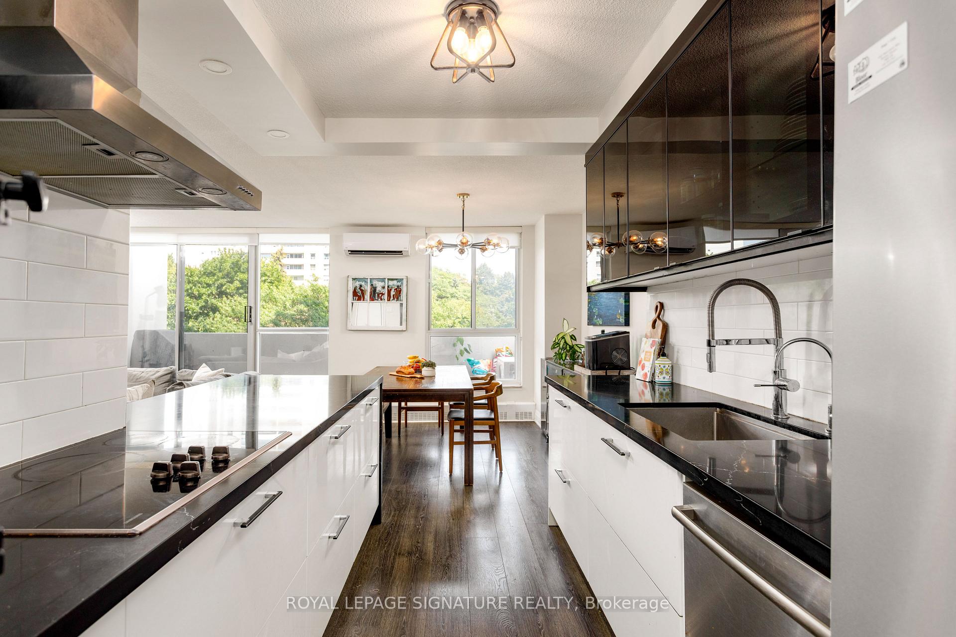 Photo 4 of Unit 302, 35 Ormskirk Avenue, Toronto, High Park-Swansea — HOMEH