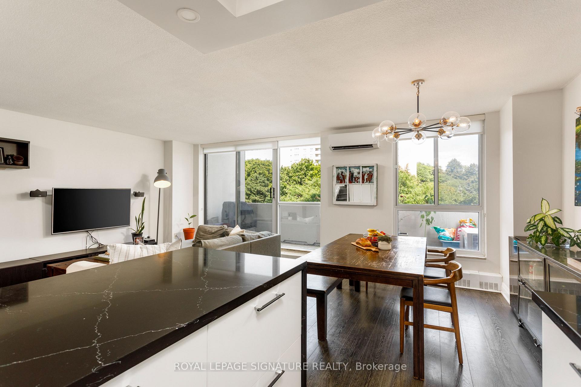 Photo 10 of Unit 302, 35 Ormskirk Avenue, Toronto, High Park-Swansea — HOMEH