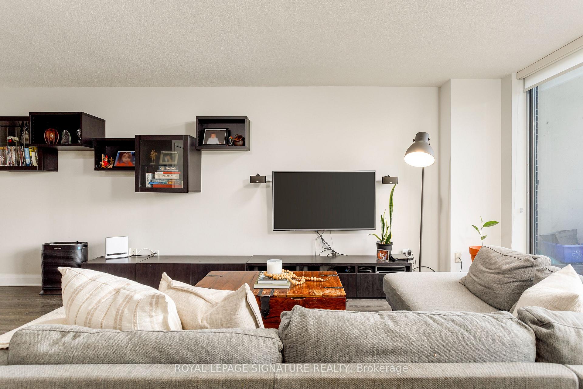 Photo 15 of Unit 302, 35 Ormskirk Avenue, Toronto, High Park-Swansea — HOMEH