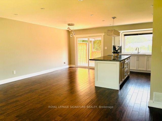 Photo 12 of 625 Braemore Road, Burlington, Roseland — HOMEH