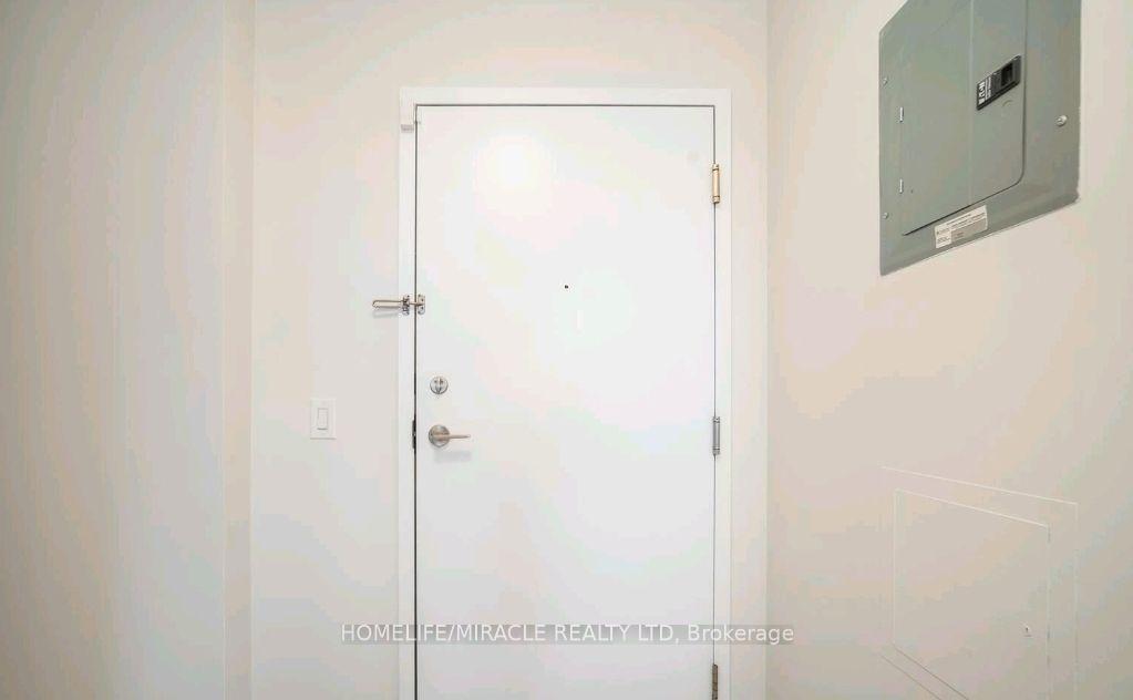 Photo 4 of Unit 2203, 6 Dayspring Circle, Brampton, Goreway Drive Corridor — HOMEH