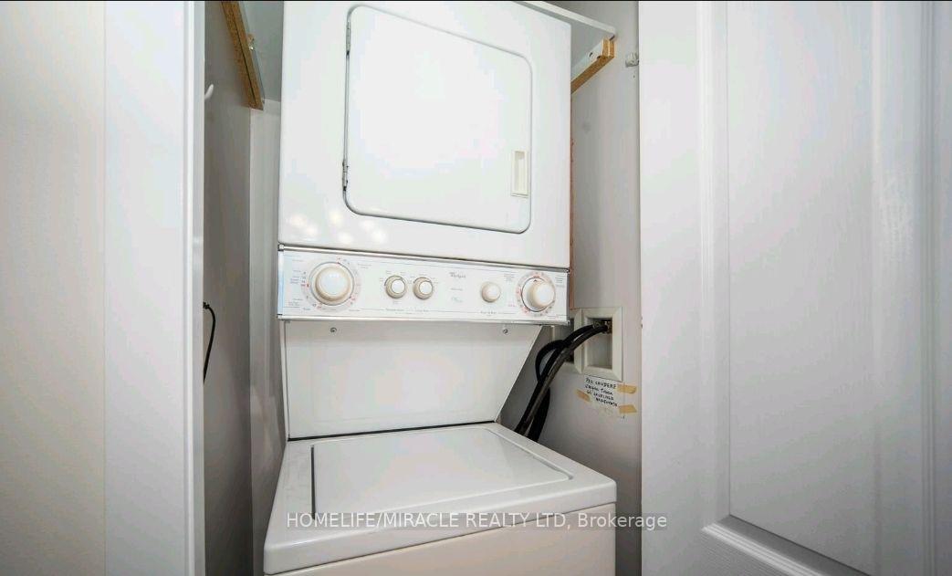 Photo 8 of Unit 2203, 6 Dayspring Circle, Brampton, Goreway Drive Corridor — HOMEH