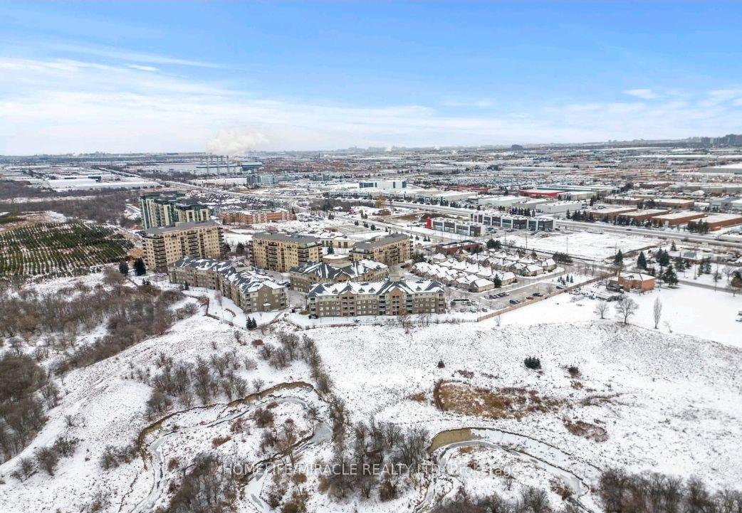 Photo 10 of Unit 2203, 6 Dayspring Circle, Brampton, Goreway Drive Corridor — HOMEH
