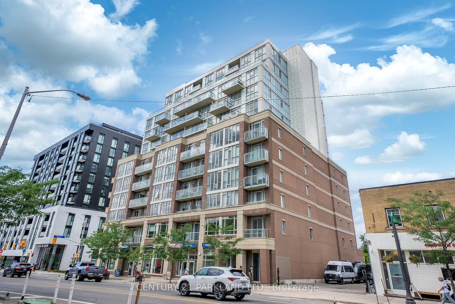 Front of Unit 602, 1638 Bloor Street W