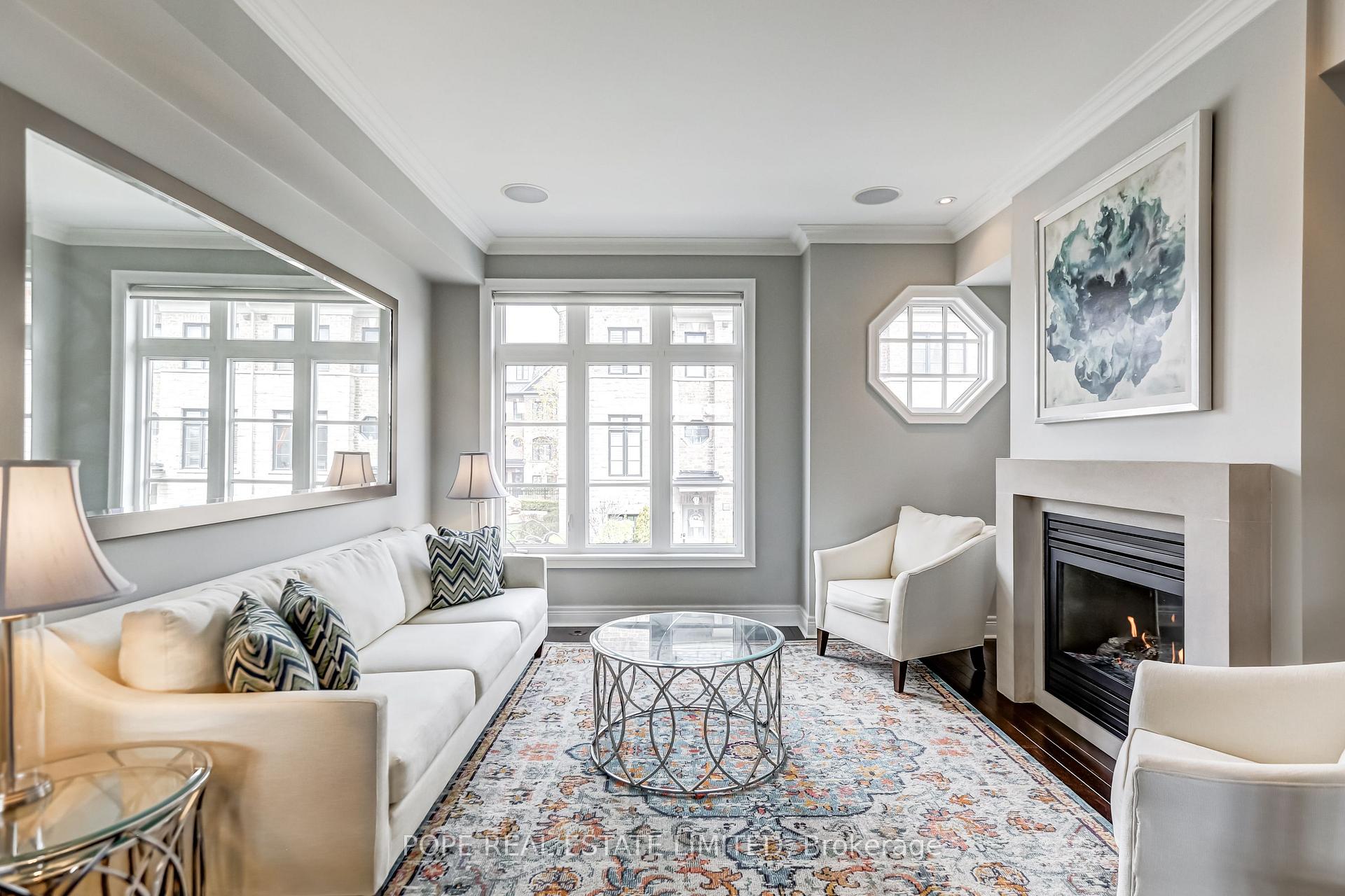 Photo 10 of 21 Ruby Lang Lane, Etobicoke, Mimico — HOMEH