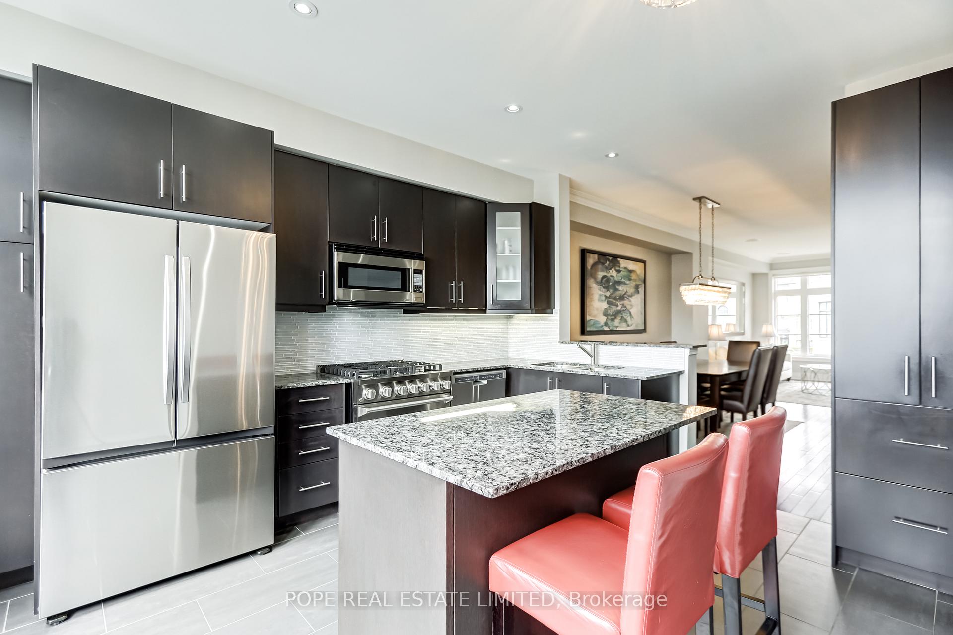 Photo 17 of 21 Ruby Lang Lane, Etobicoke, Mimico — HOMEH