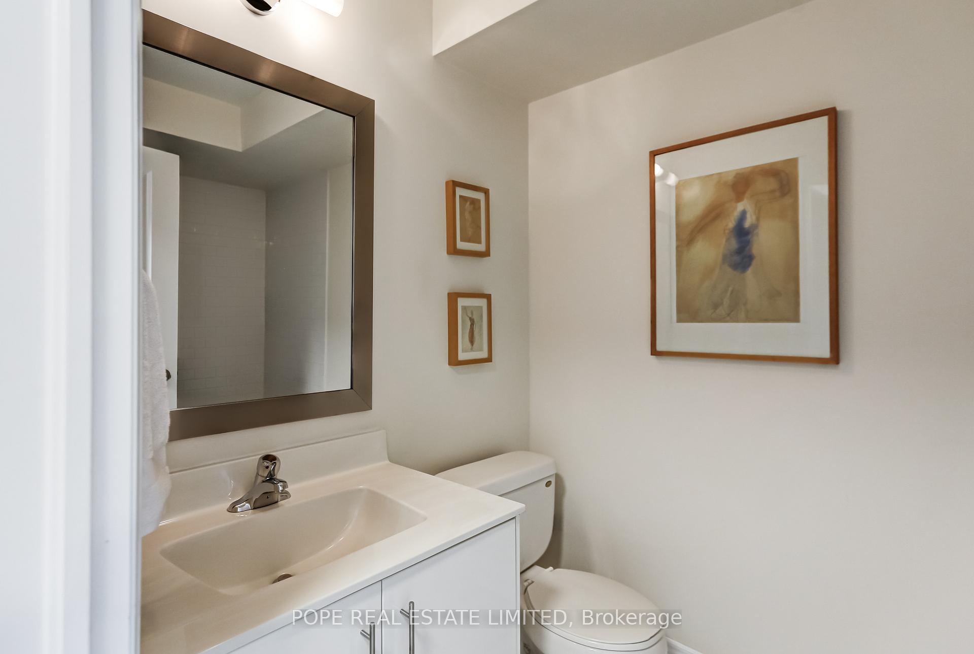 Photo 25 of 21 Ruby Lang Lane, Etobicoke, Mimico — HOMEH