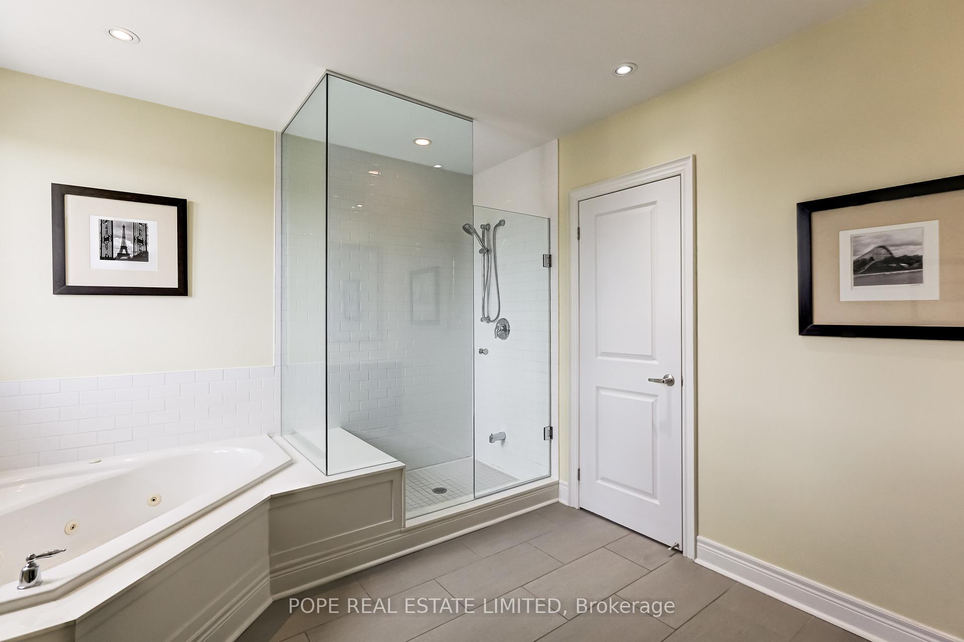 Photo 35 of 21 Ruby Lang Lane, Etobicoke, Mimico — HOMEH