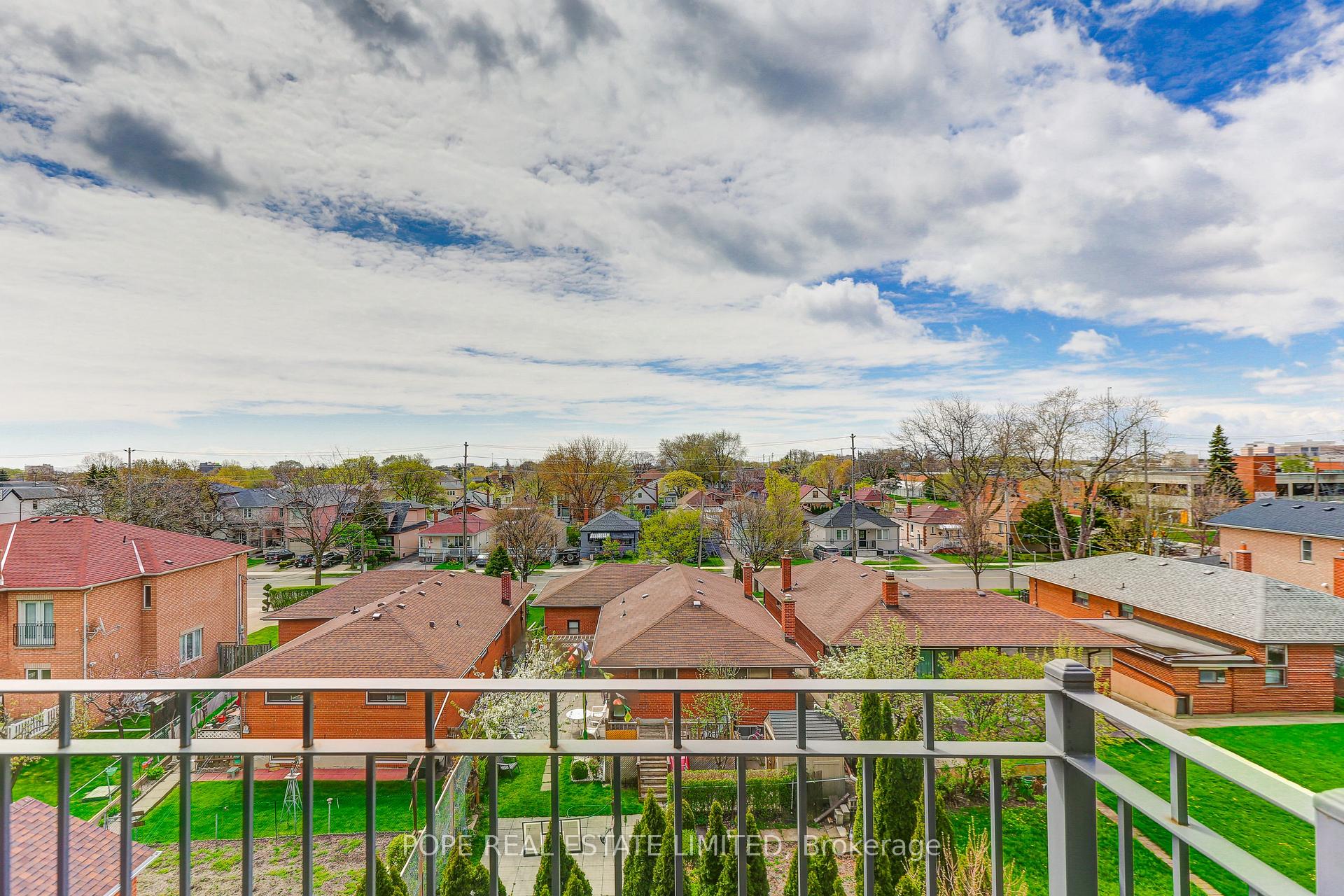Photo 36 of 21 Ruby Lang Lane, Etobicoke, Mimico — HOMEH