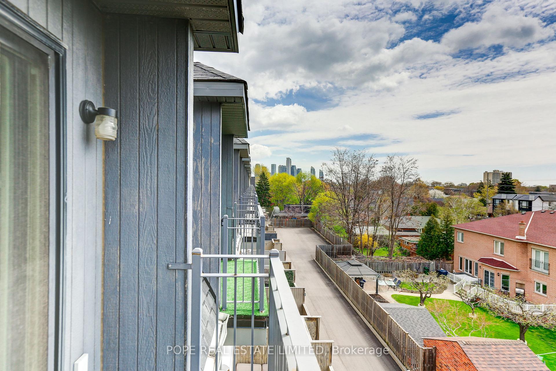 Photo 37 of 21 Ruby Lang Lane, Etobicoke, Mimico — HOMEH