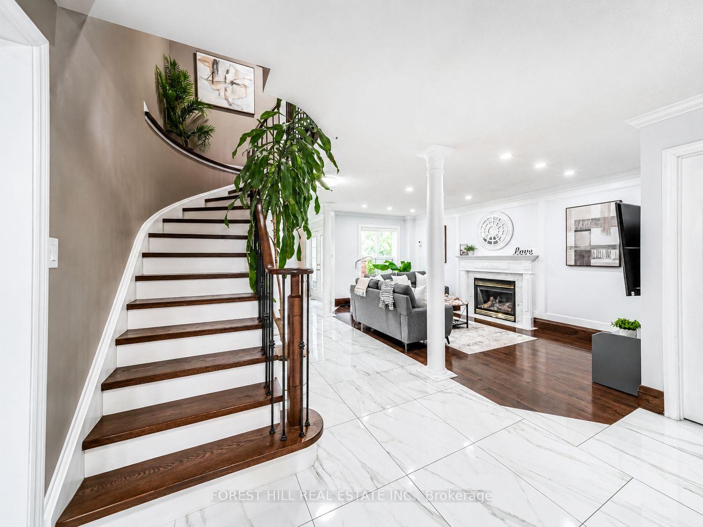 Photo 4 of 196 Sproule Drive, Barrie, Edgehill Drive — HOMEH