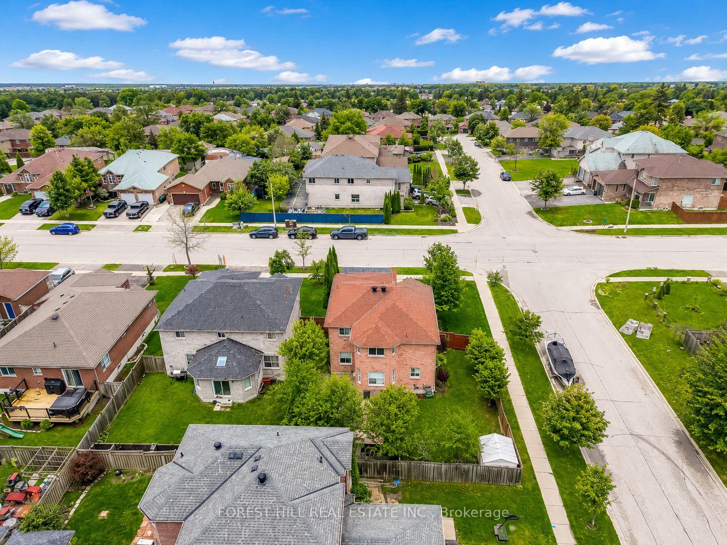Photo 37 of 196 Sproule Drive, Barrie, Edgehill Drive — HOMEH