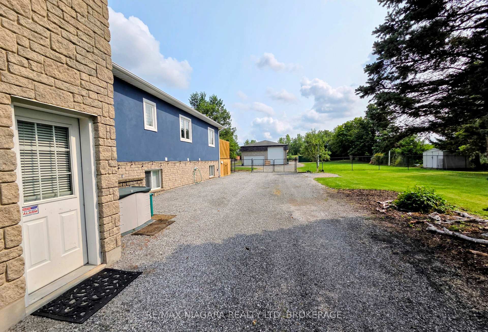 Photo 10 of 1487 Barron Road, Thorold, Port Robinson — HOMEH